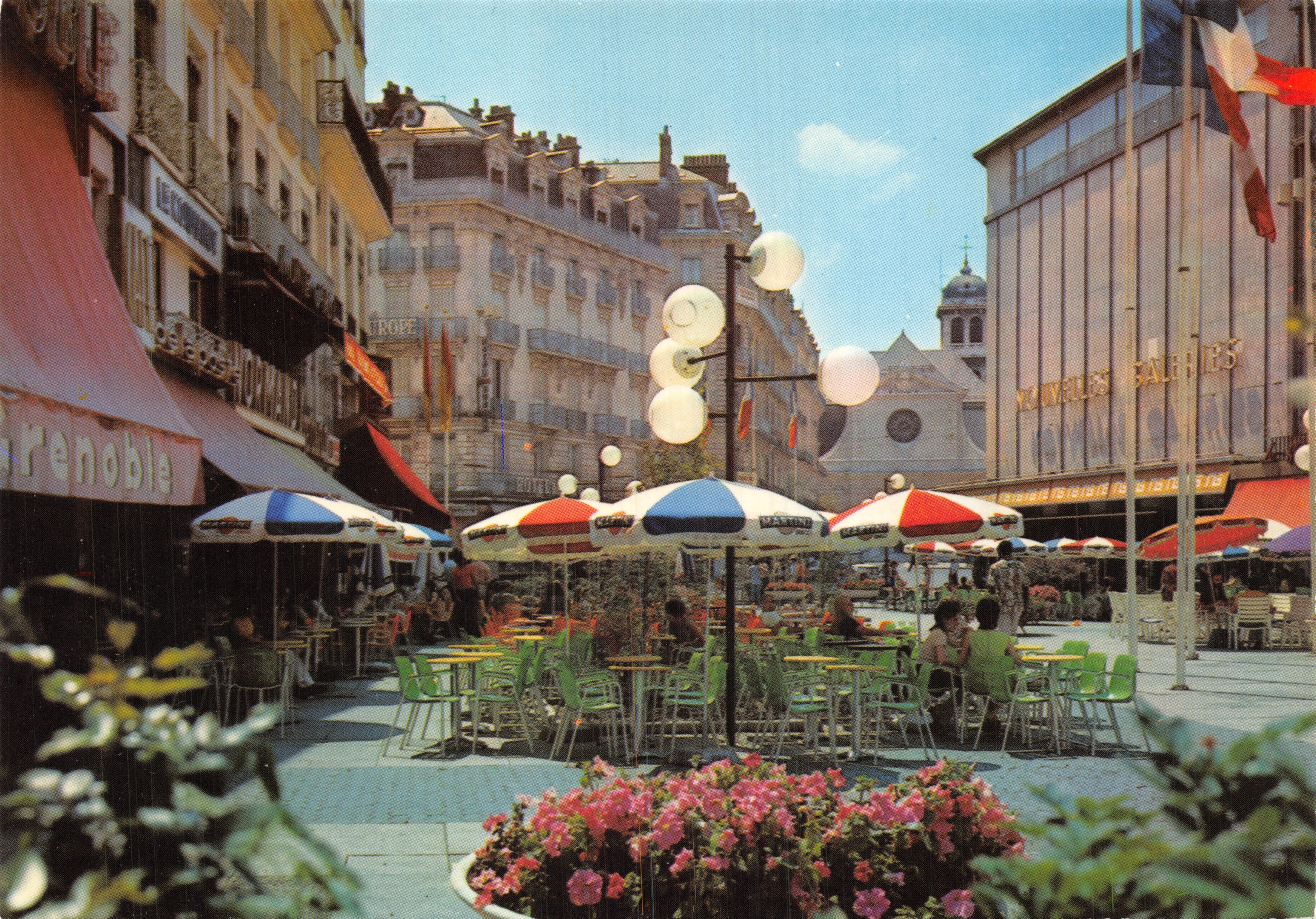 Grenoble — Place Grenette — Éditions SPADEM