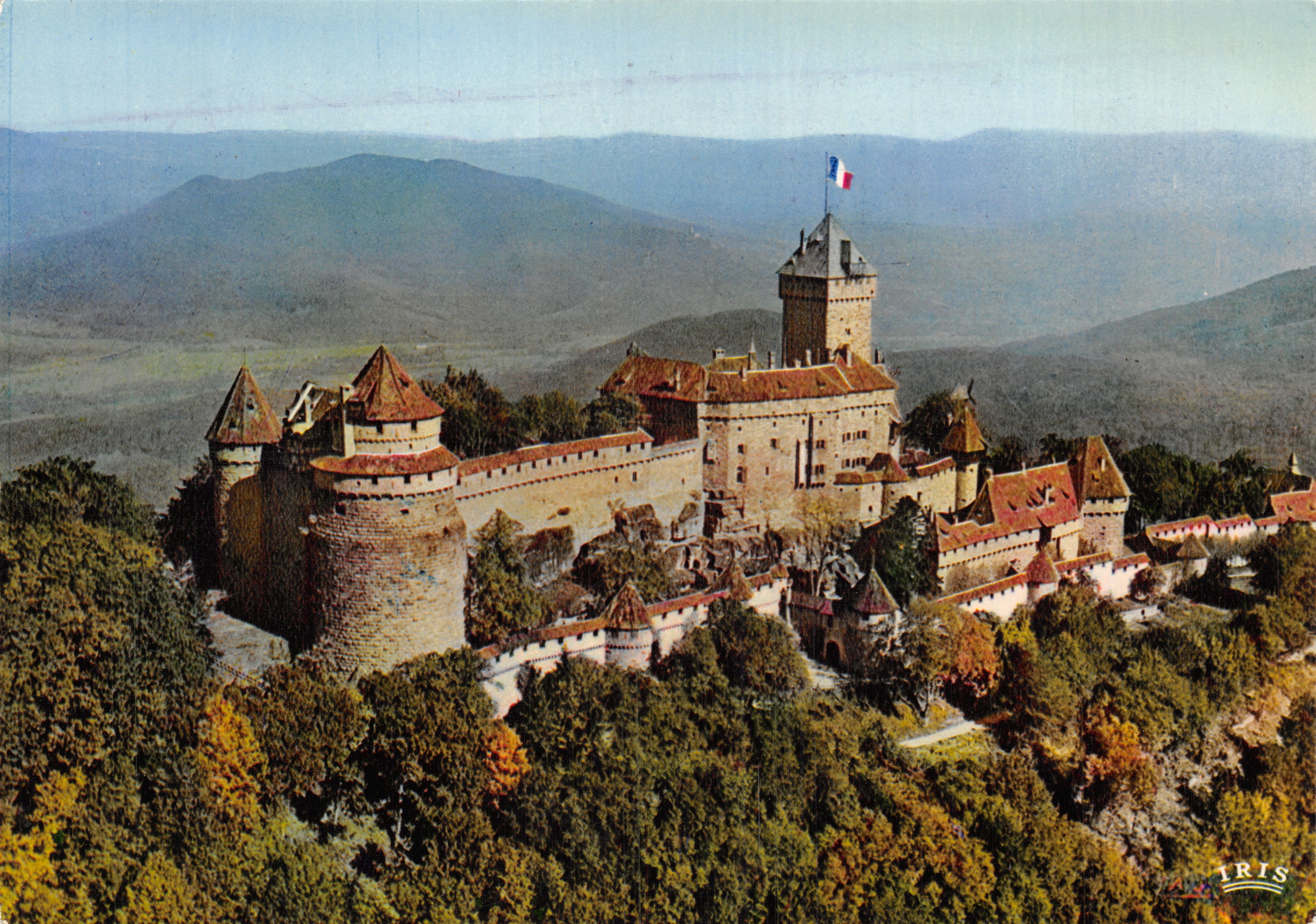 Château du Haut-Koenigsbourg — vue aérienne — éditeur IRIS
