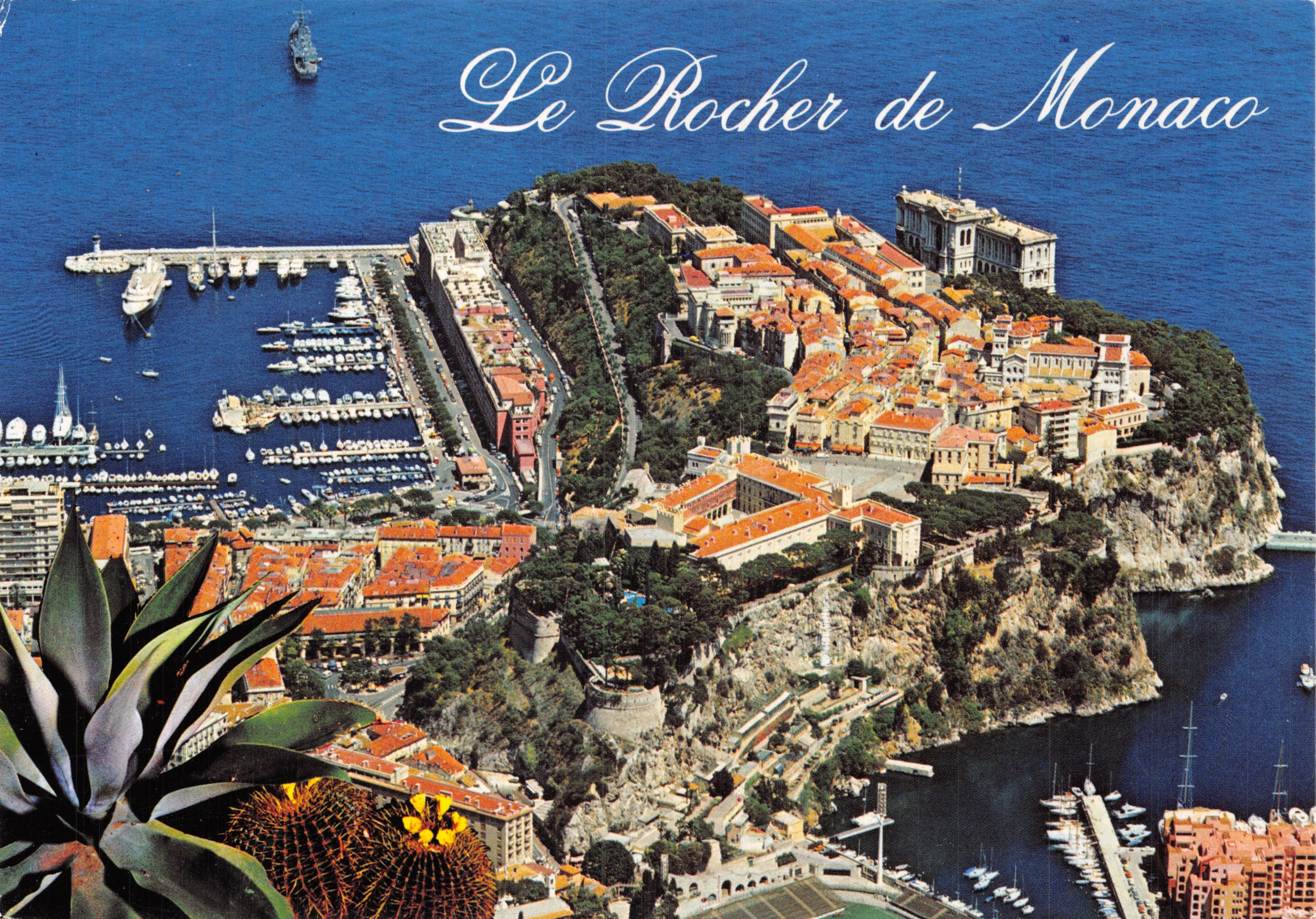 De Rocher van Monaco — luchtfoto van de Rocher met haven en gebouwen — Les Editions Gilletta, n° 702