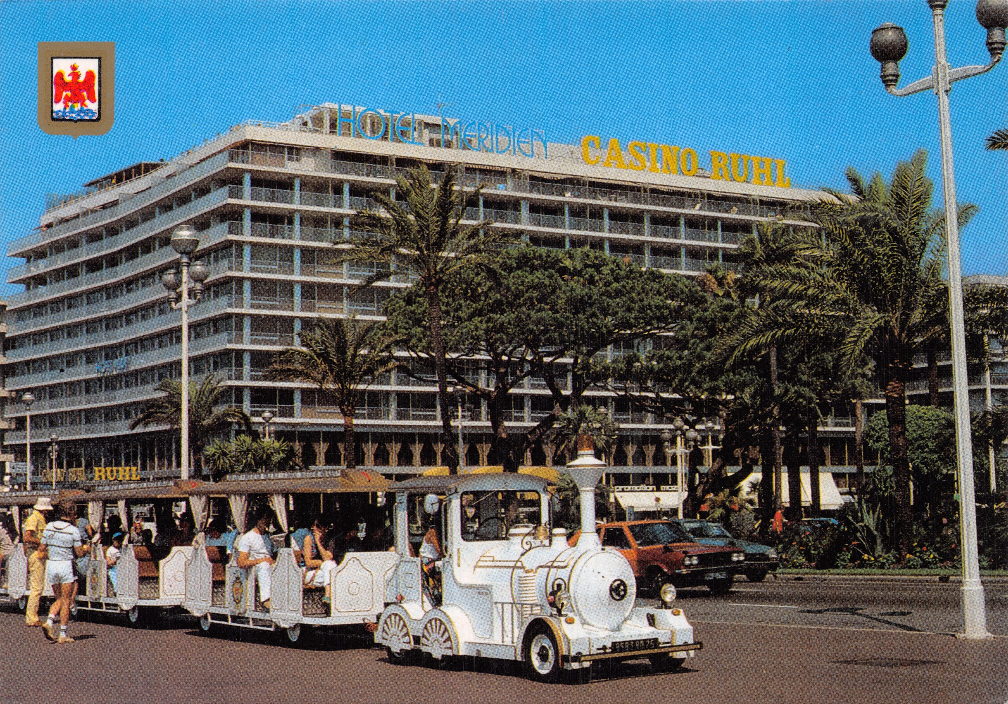 Hôtel Meridien Casino Ruhl — vue avec train touristique — éditeur Ste. Altari, Nice
