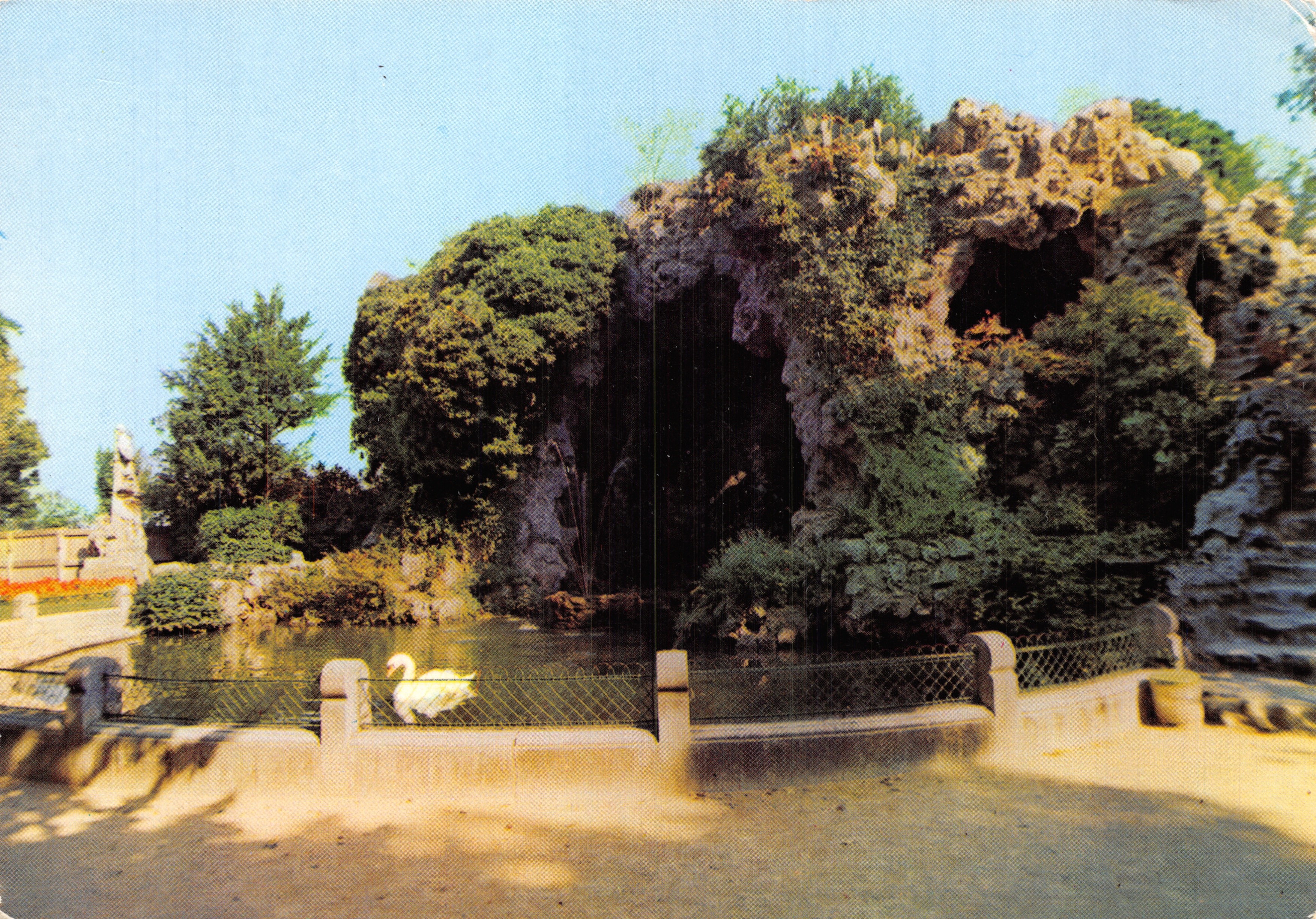 La cueva del roquedal de los Doms — paisaje con cisne — editor GEORGES ROUX, Avignon