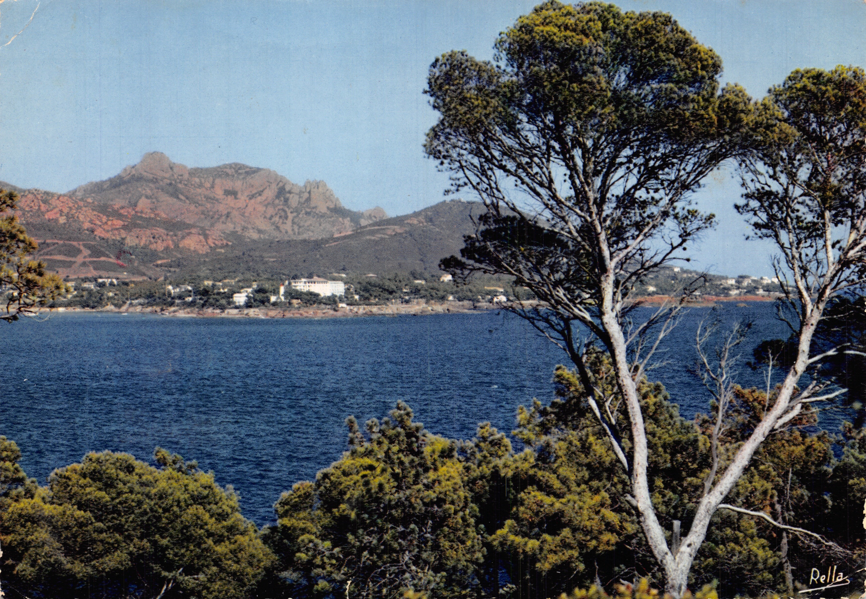 La Corniche d'Or — La Punta de La Baumette d'Agay con el Gran Hotel du Dramont — Editor Rella