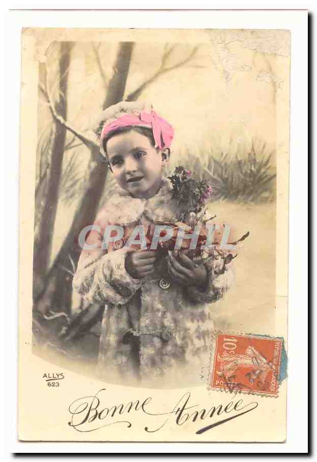 Fille en manteau fourré tenant un bouquet — Allyls 623 — éditeur Allyls