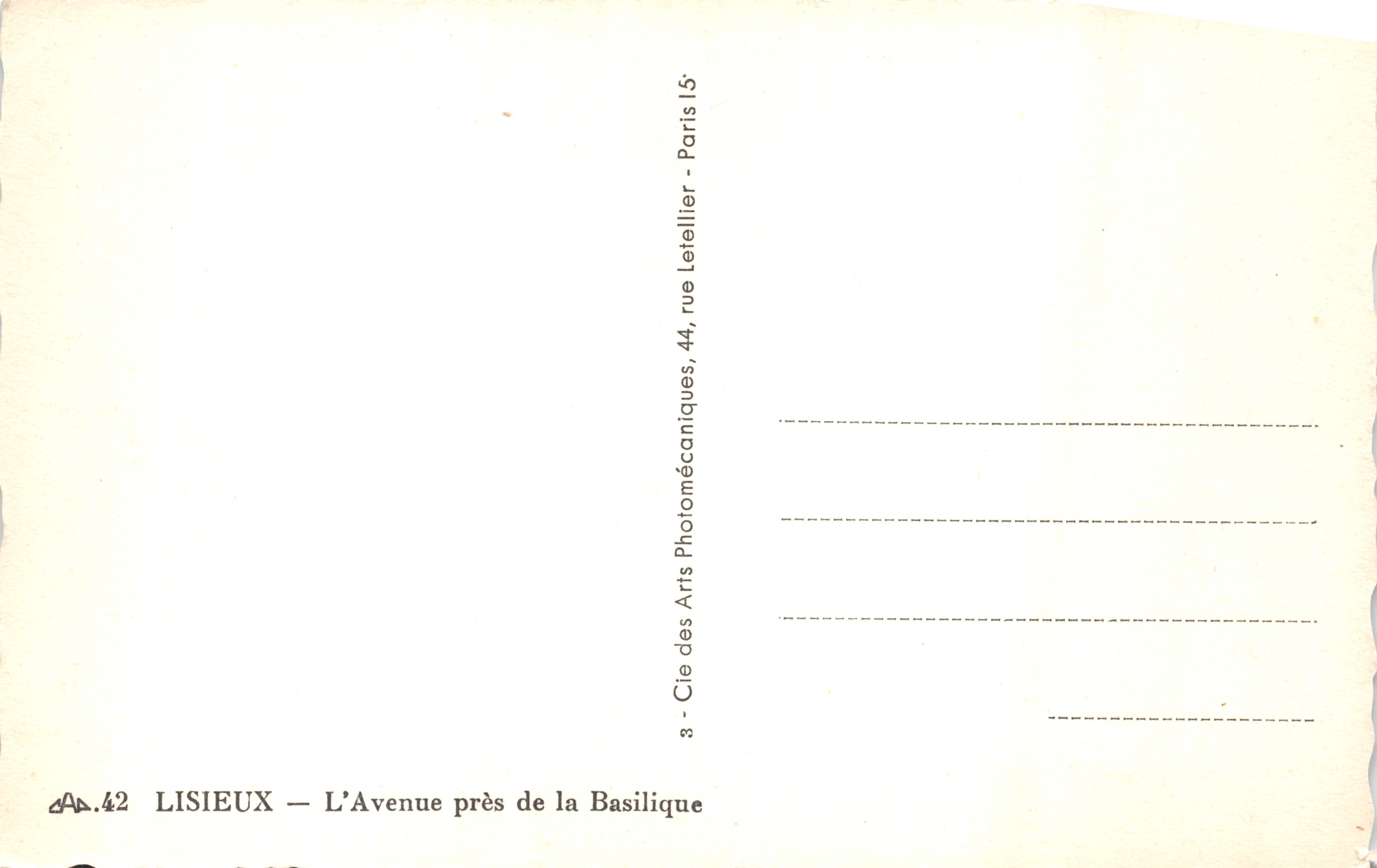 Basilica del Sacro Cuore di Montmartre — vista panoramica — editore Cie des Arts Photomécaniques, n. 42 — Verso