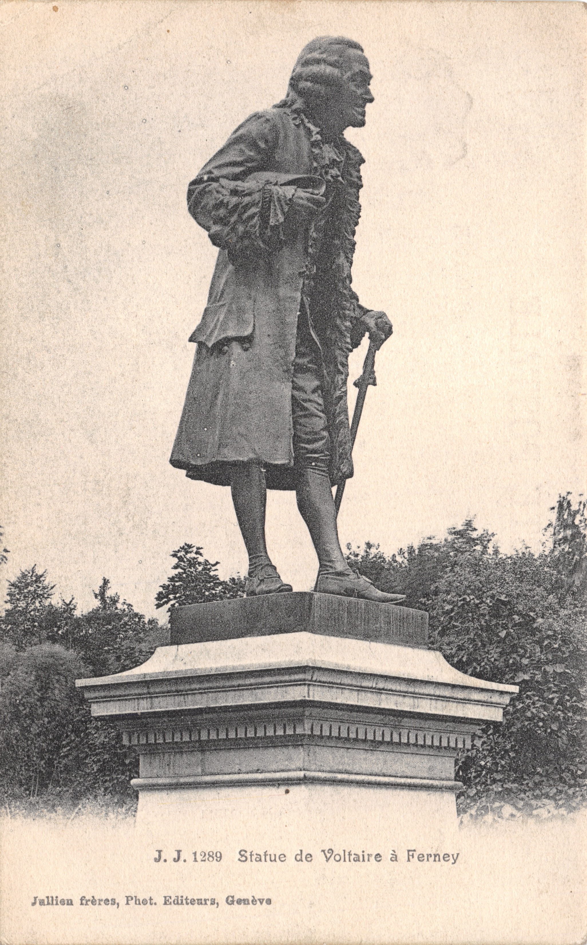 Statue van Voltaire in Ferney — bronsmonument op een zuil, uitgever Jallien frères, Genève, nr. 1289