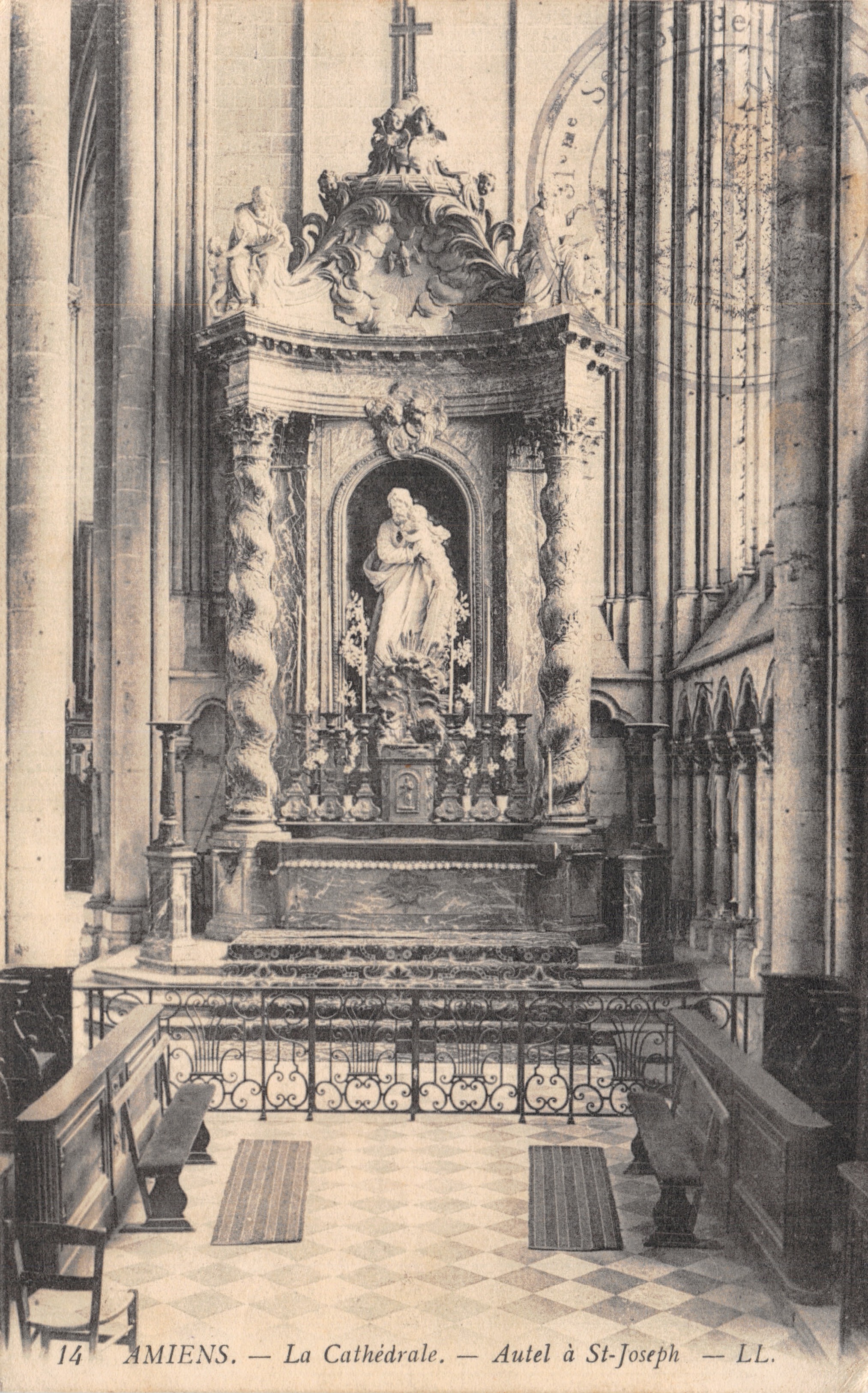 Amiens — La Cathédrale — Autel à Saint-Joseph — LL. Éditeur LL. N° 14