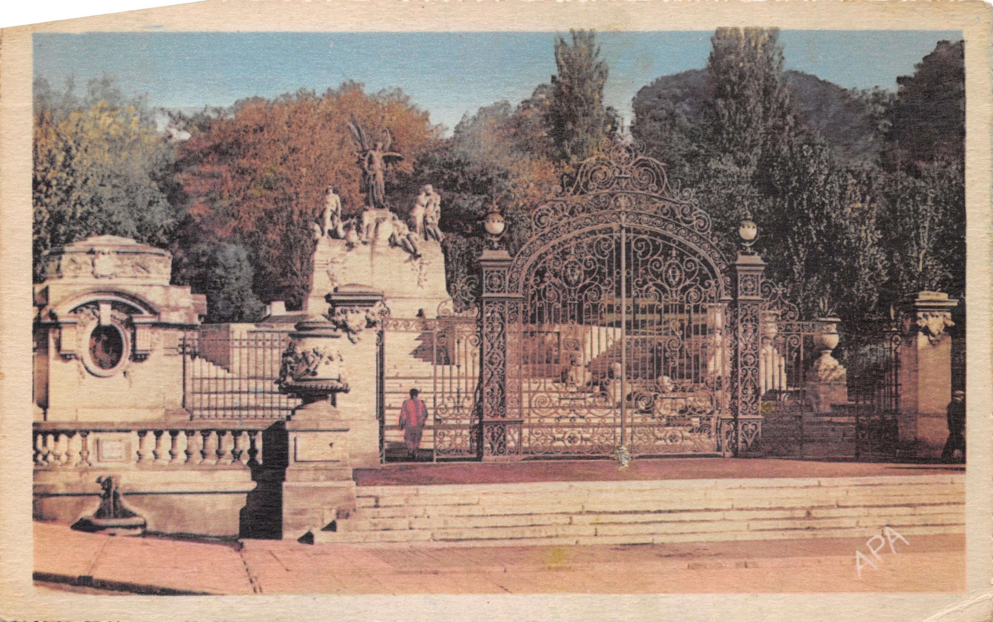 Monumento ai Morti — Monumento ai Morti — editore APA