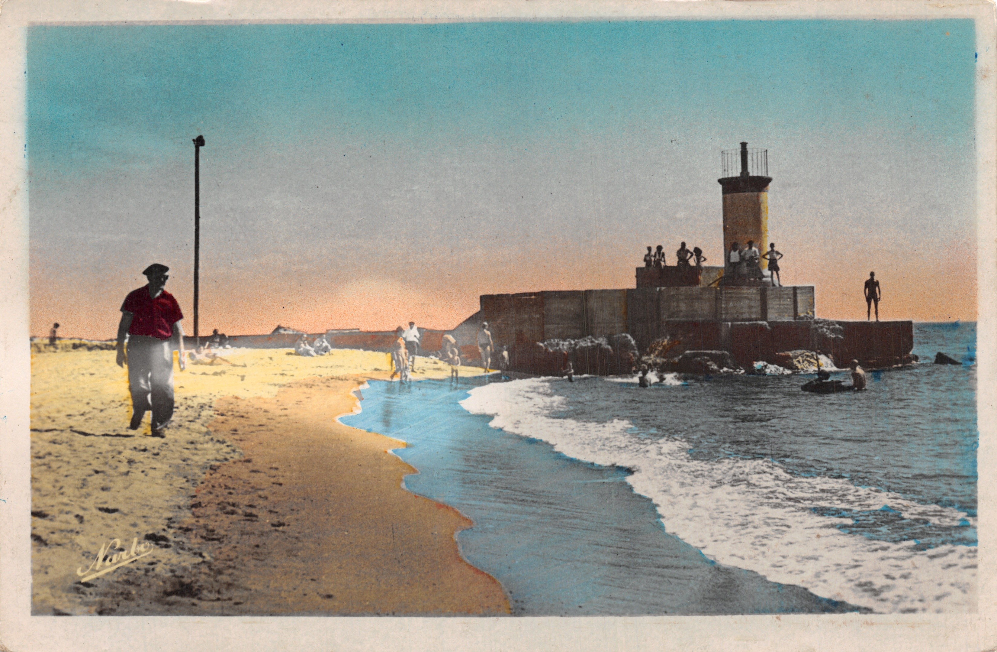 Plage de Tandarasa — phare sur jetée — éditeur NARBO 61