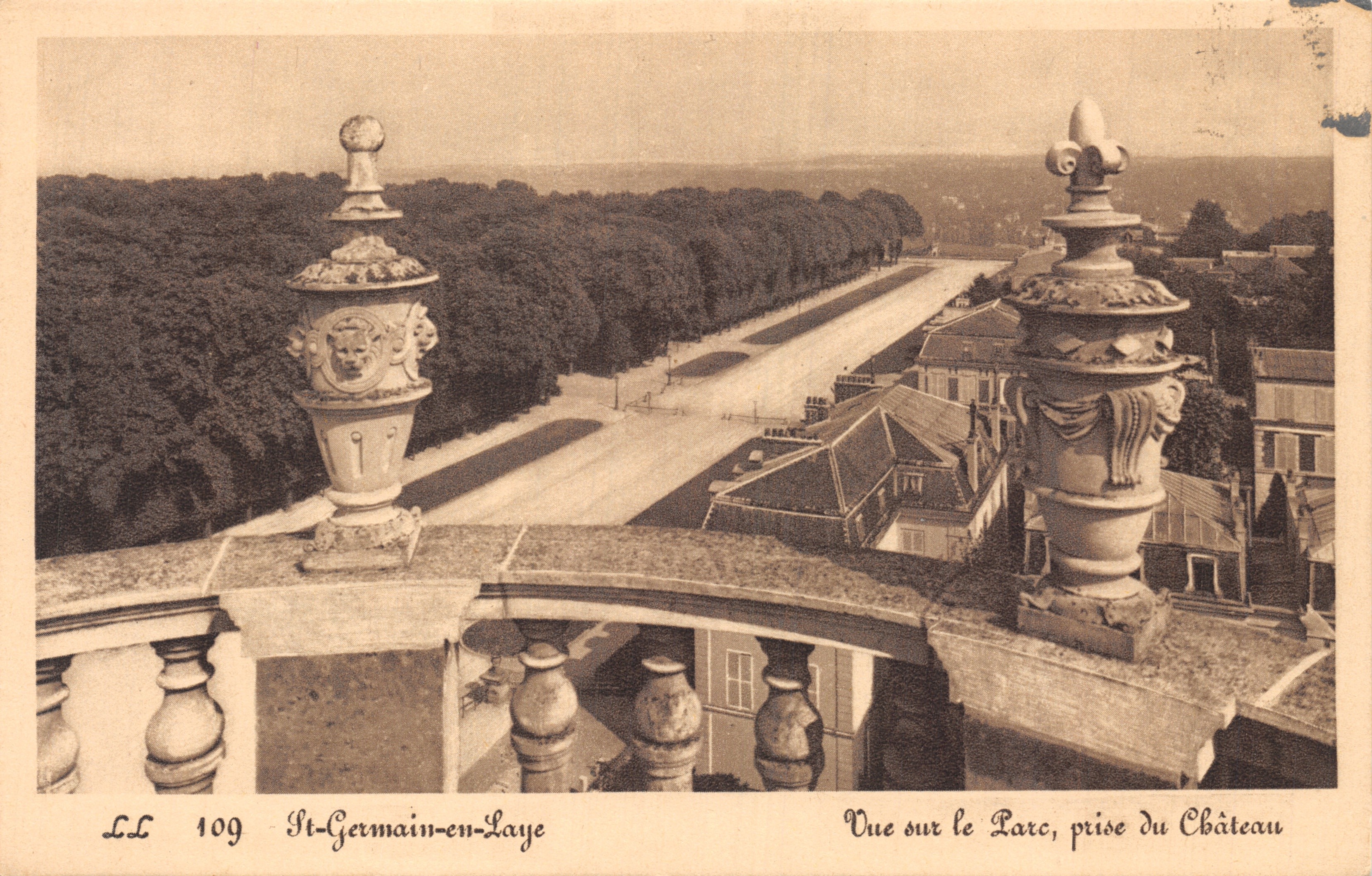 St-Germain-en-Laye — Vista del Parco, presa dal Castello — LL 109