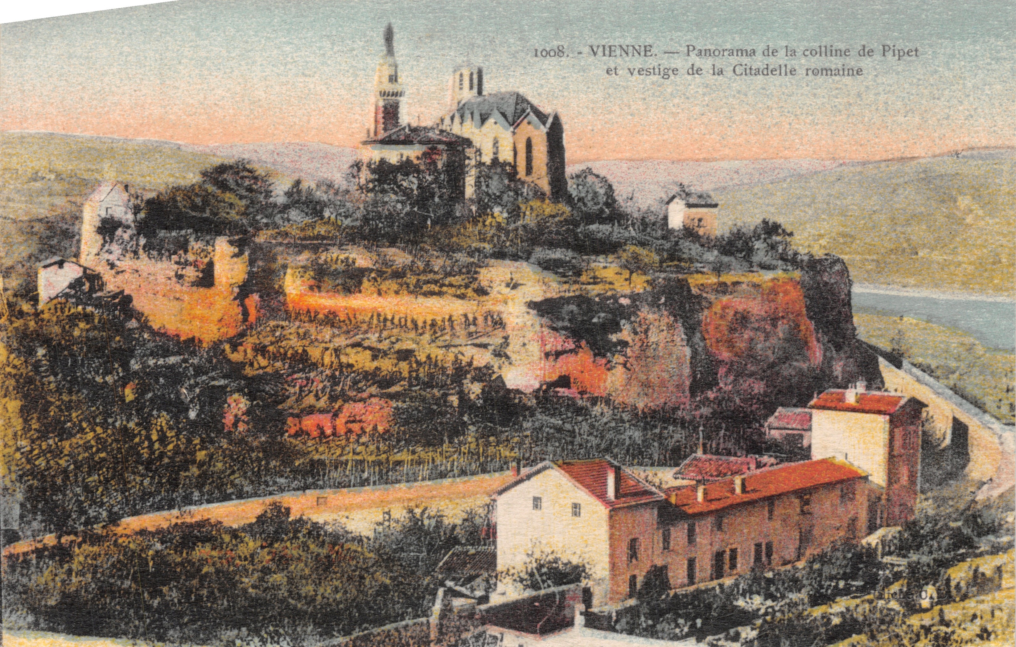 Vienne — Panorama de la colline de Pipet et vestige de la Citadelle romaine — Édition Vienne Blanchard n°1008