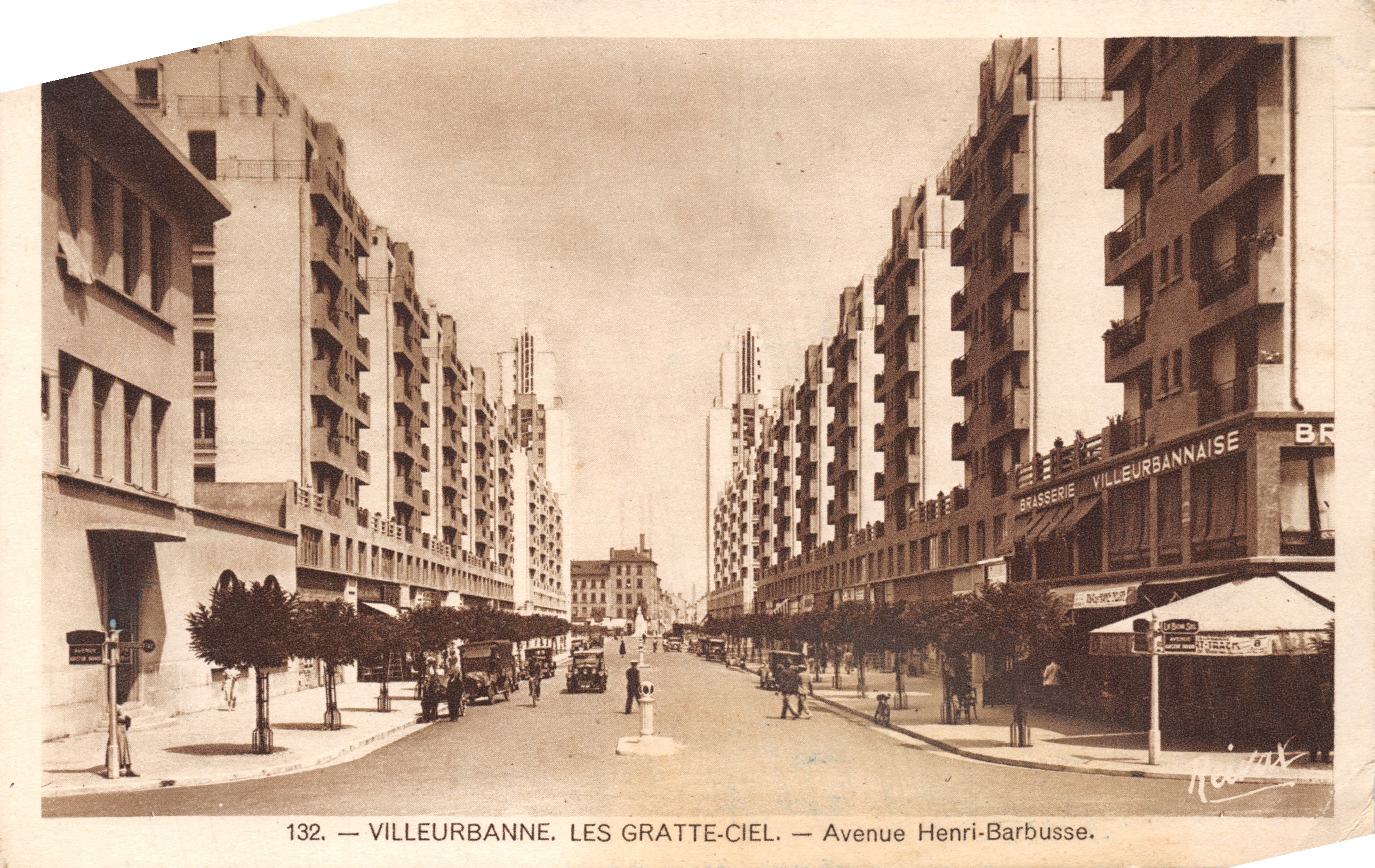 Villeurbanne — I grattacieli — Avenue Henri-Barbusse — editore Neiroux, n. 132