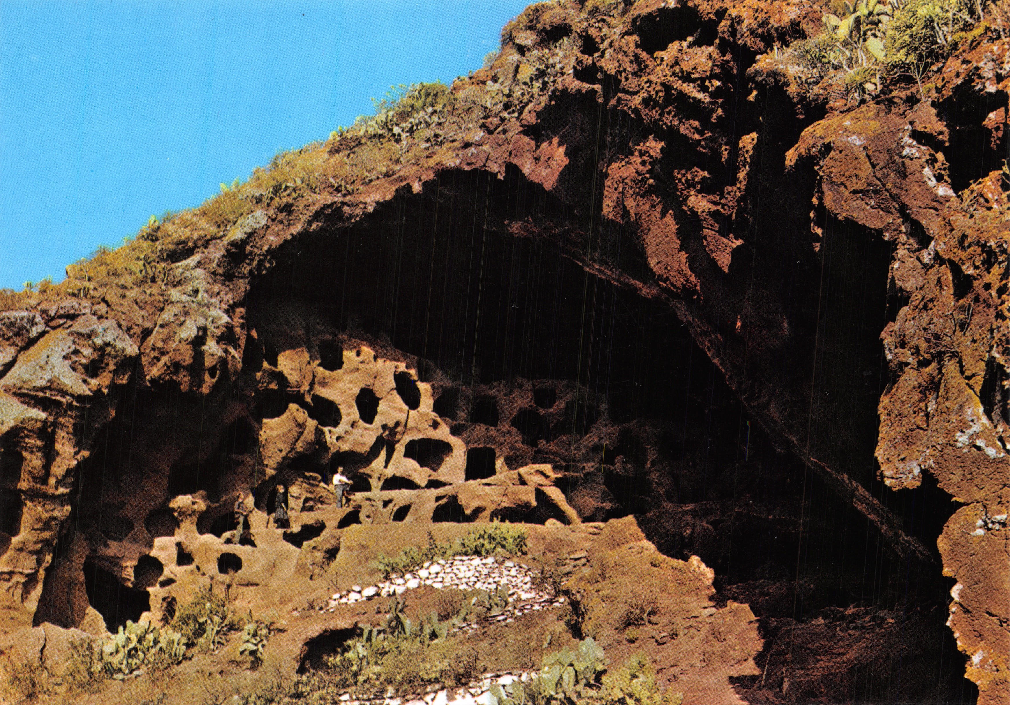 Cenobio de Valerón — grotta con abitazioni scavate nella roccia — editore GLOBAL TRADERS, n. I.301
