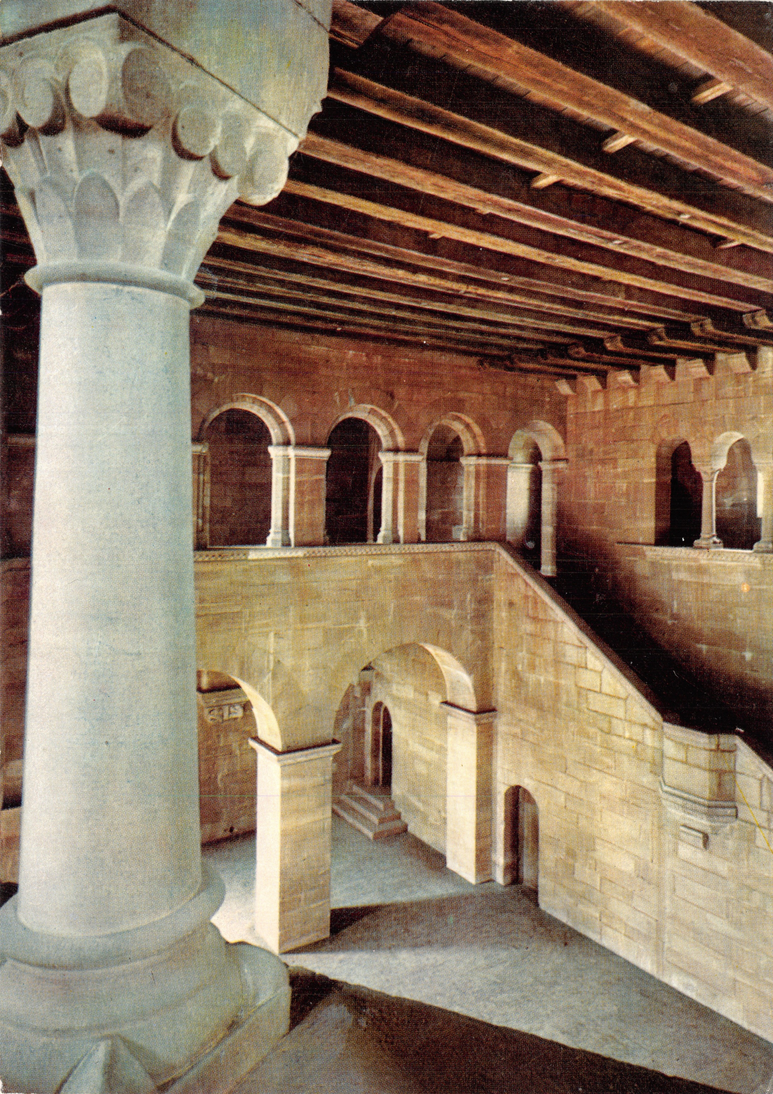 Intérieur de la Burg Trifels — Salle du Conseil — éditeur Cramer's Kunstanstalt KG, Dortmund