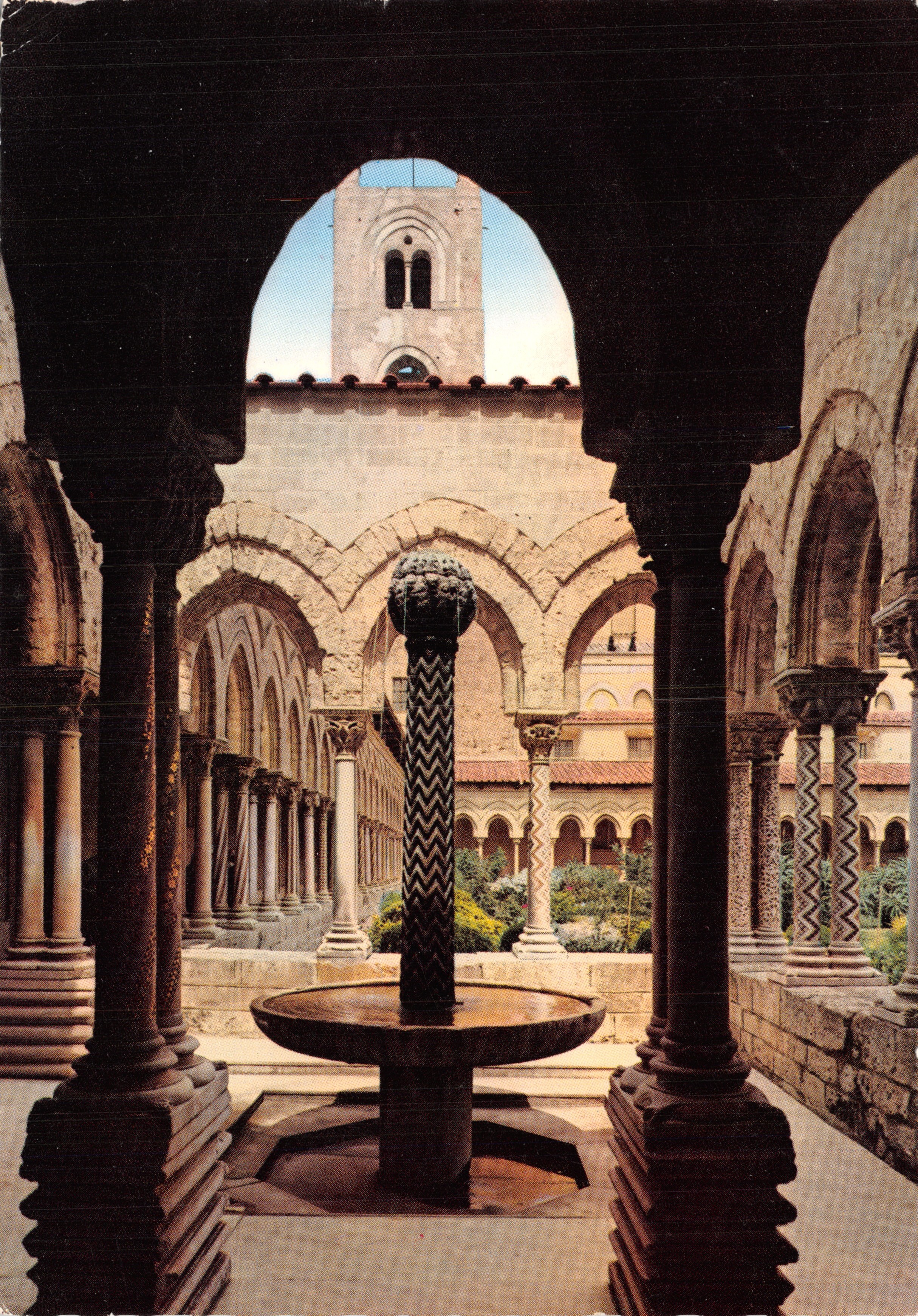 Monreale — Interno del chiostro — Ediz. F.B.P