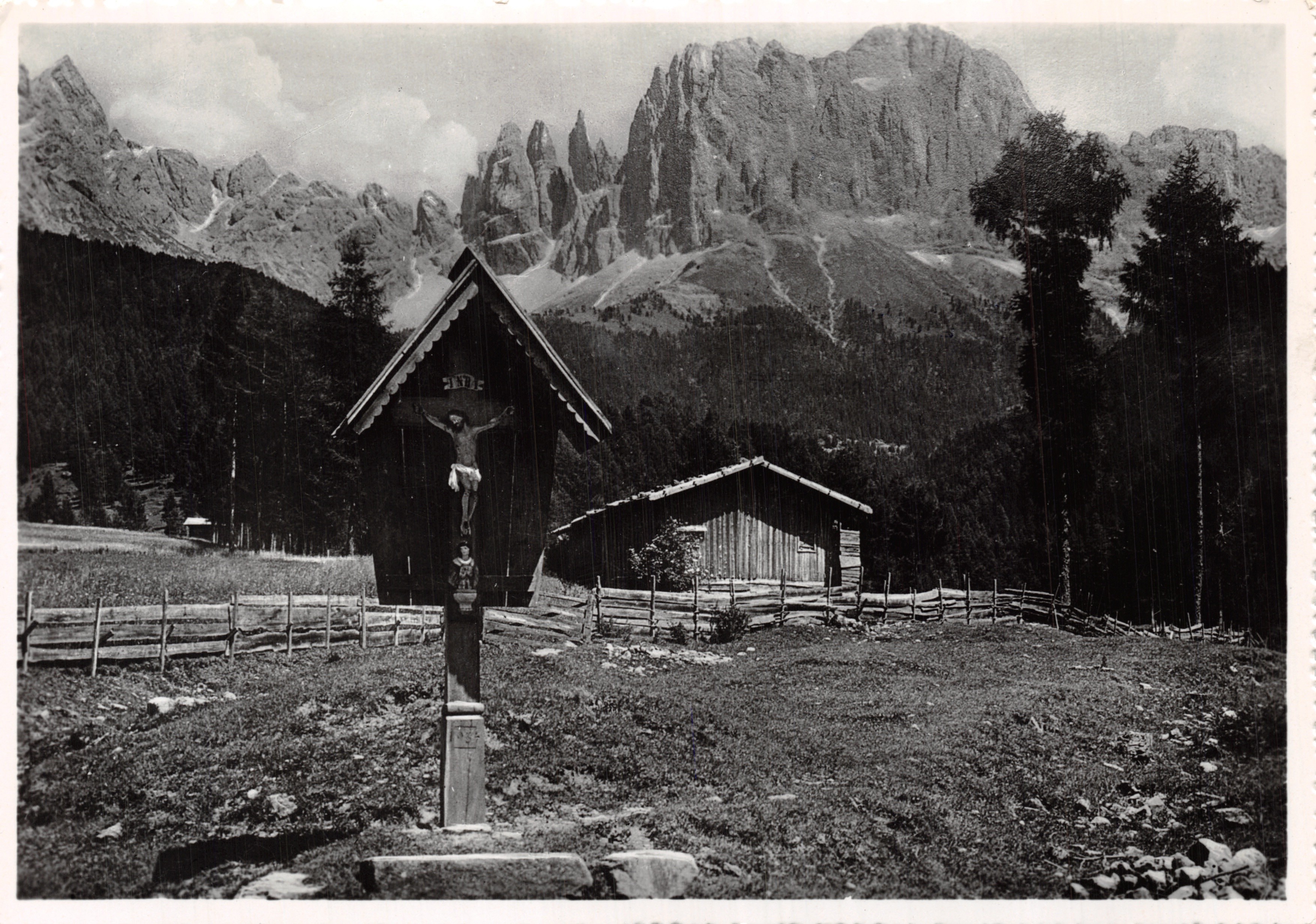 Passo della Mendola — Vue du Catinaccio m. 2986 — Vera Fotografia