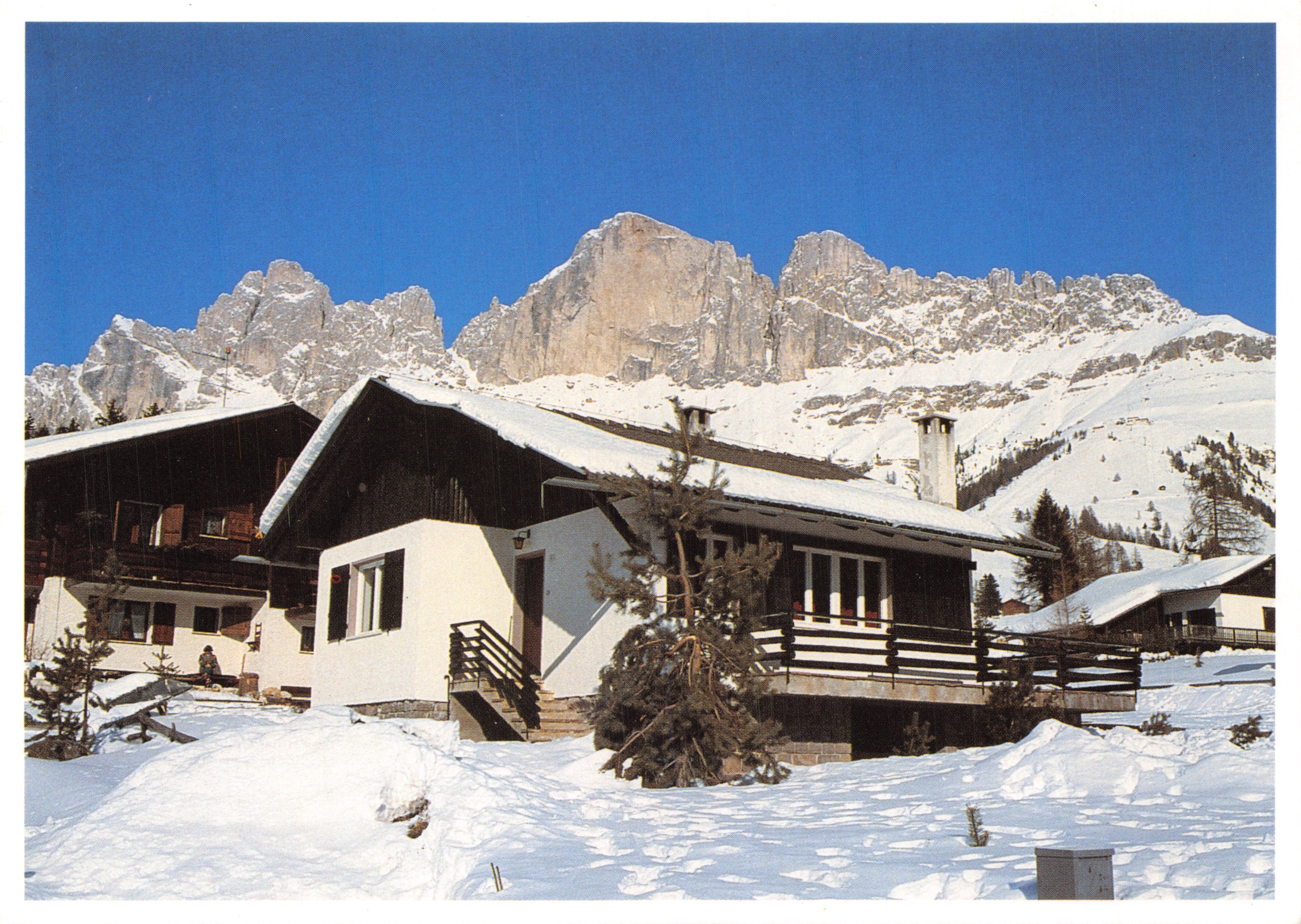 Summer Chalet — view of the Dolomites — INTERHOME