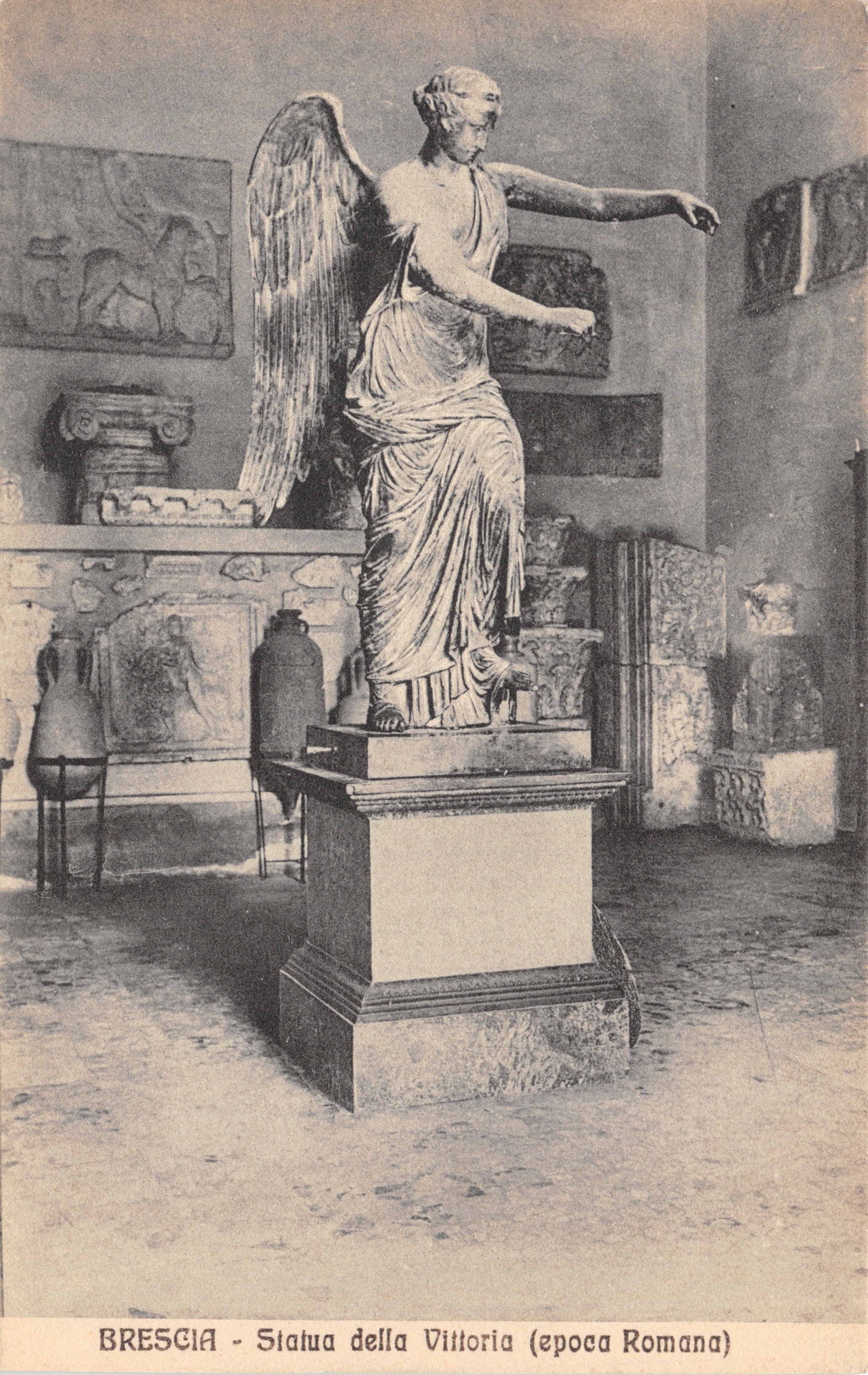 Brescia — Statue de la Victoire (époque romaine) — éditeur Fot. Ed. Pandini