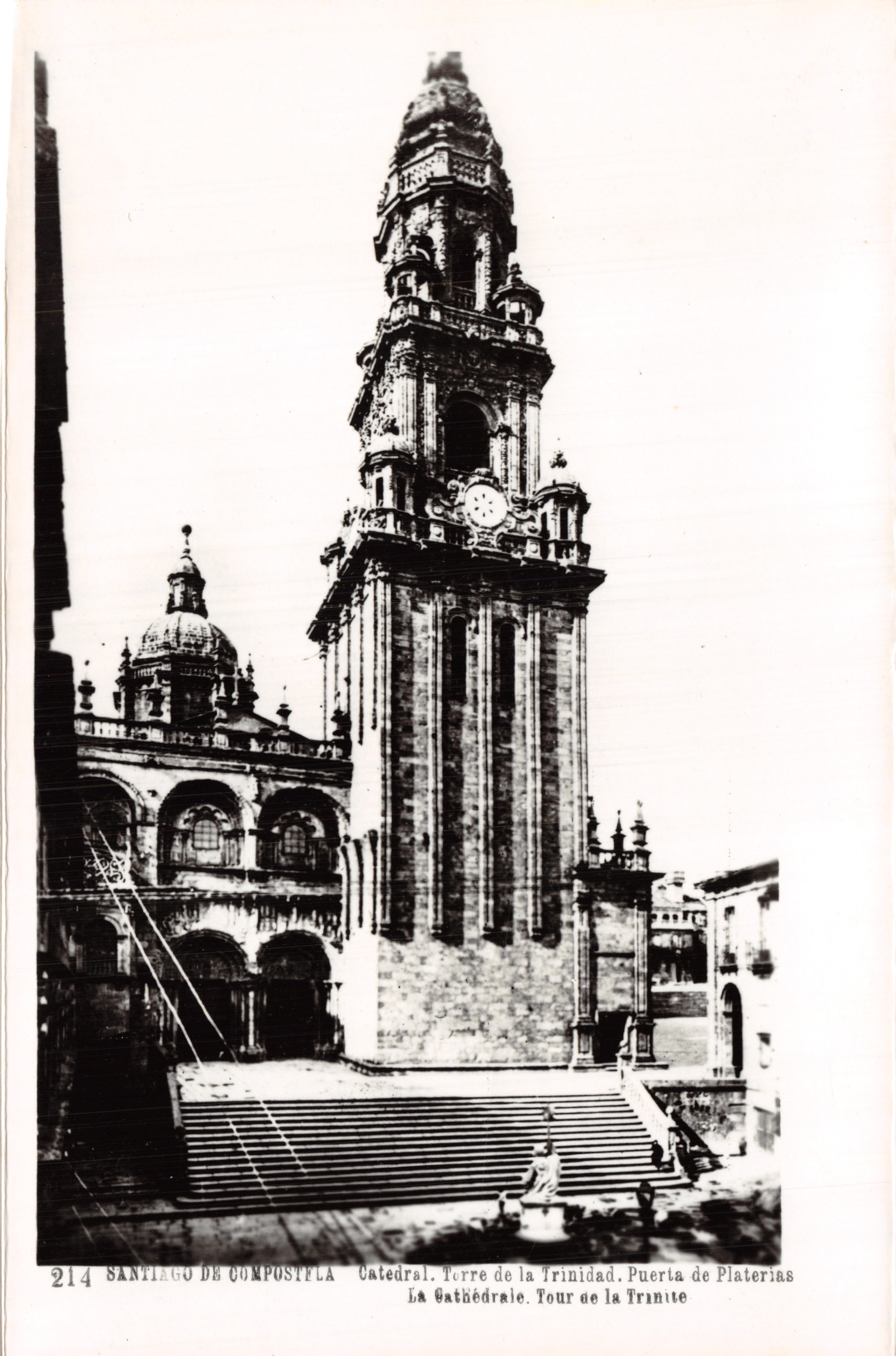Santiago de Compostela — Kathedraal, Toren van de Trinité, Poort van Platerias — uitgever niet zichtbaar, serie-nummer 214