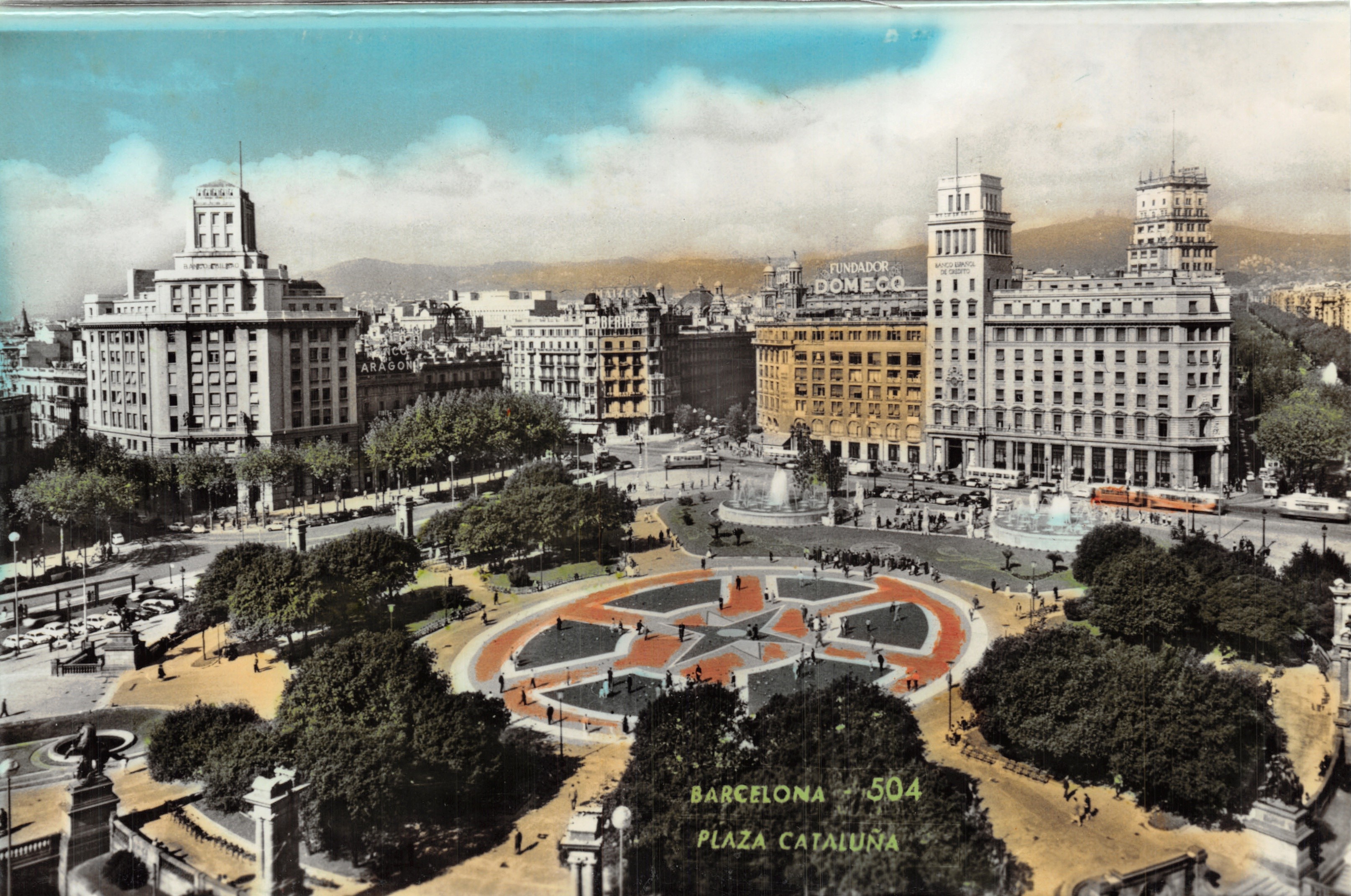 Barcelona — Plaza Cataluna con fuente y edificios — editor ZERKOWITZ, n.º 504