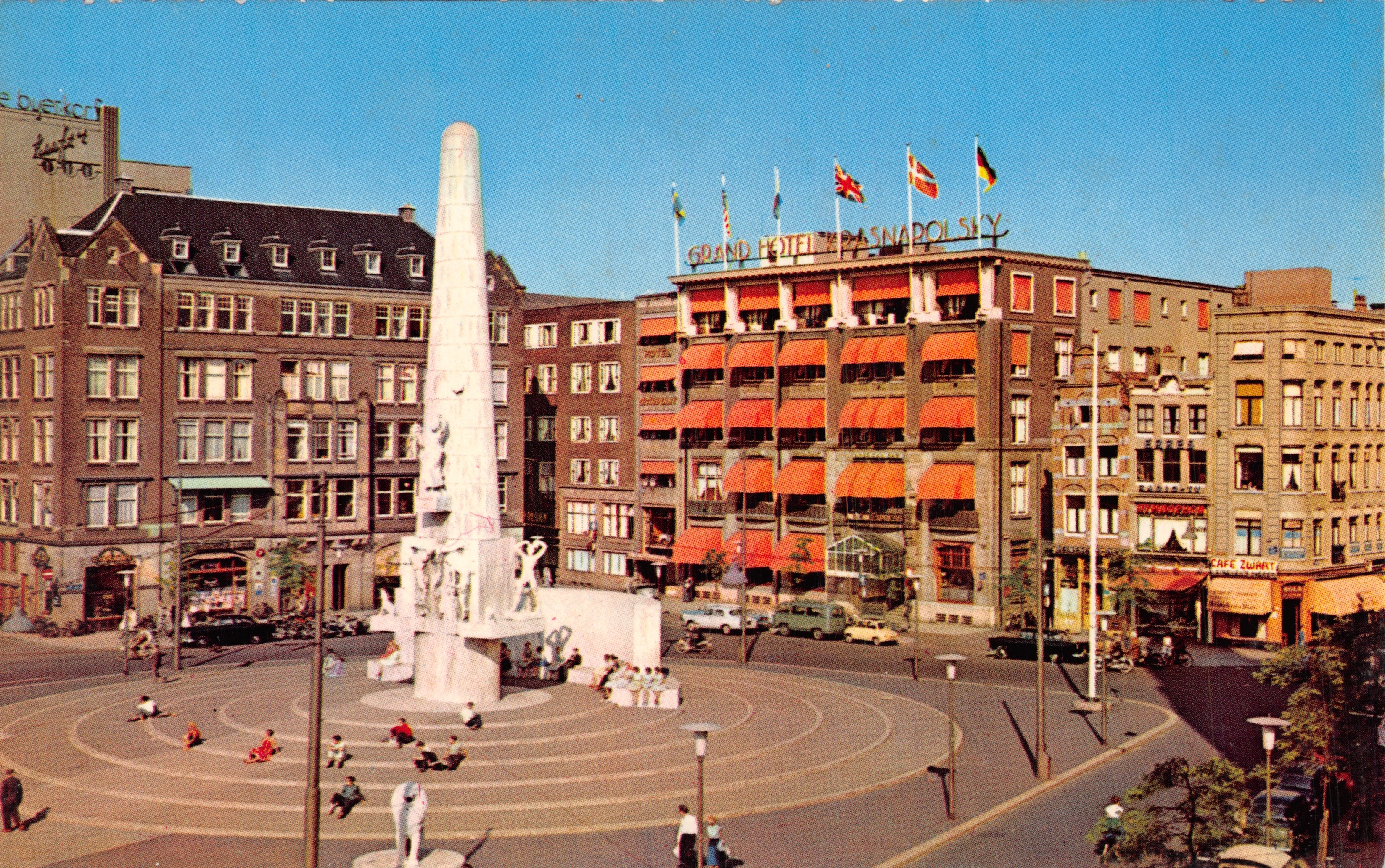 Amsterdam — Nationaal Monument, Dam — uitgever Krüger, n° 935/17