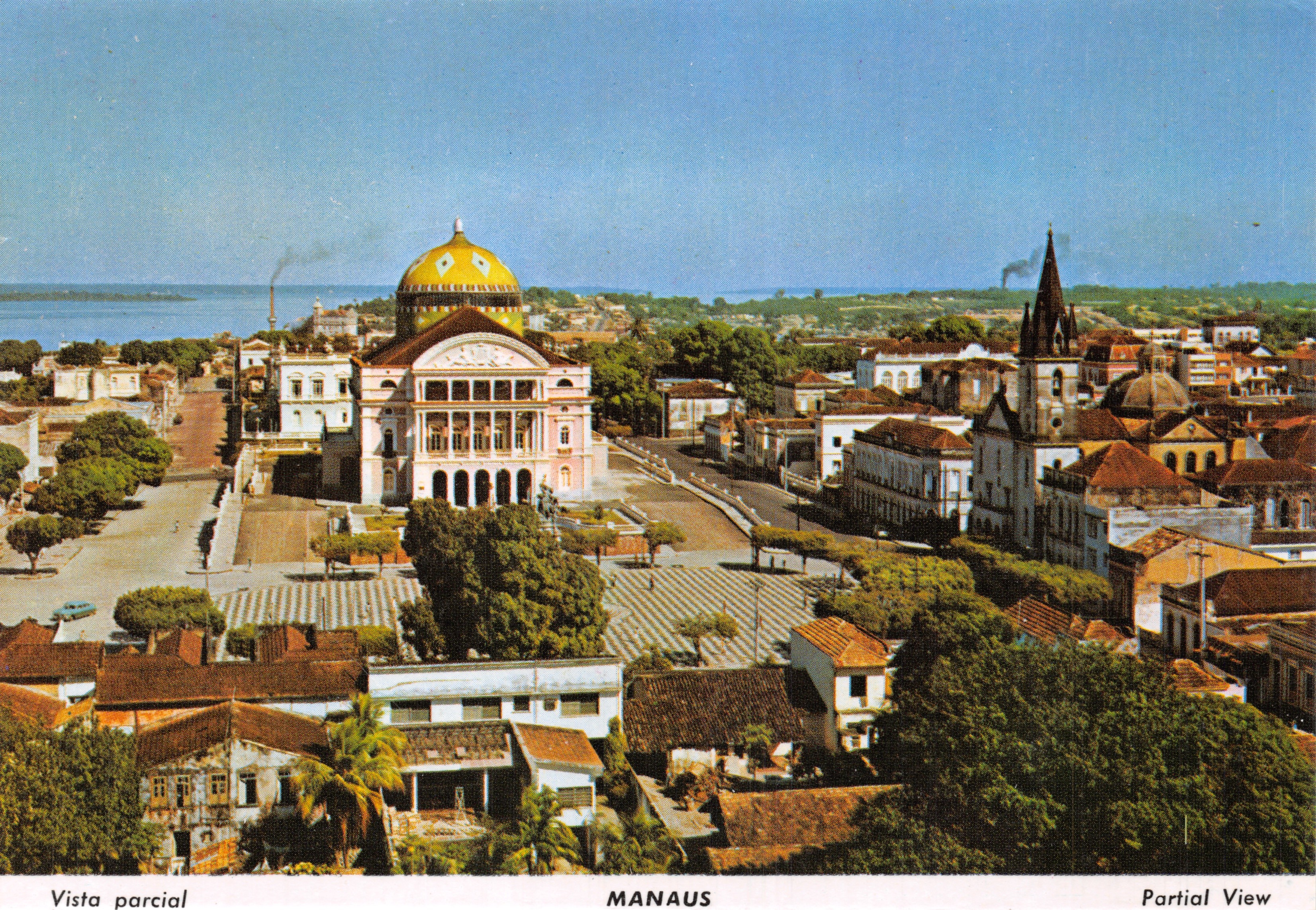 Manaus — Vue partielle du théâtre avec dôme jaune — éditeur non visible