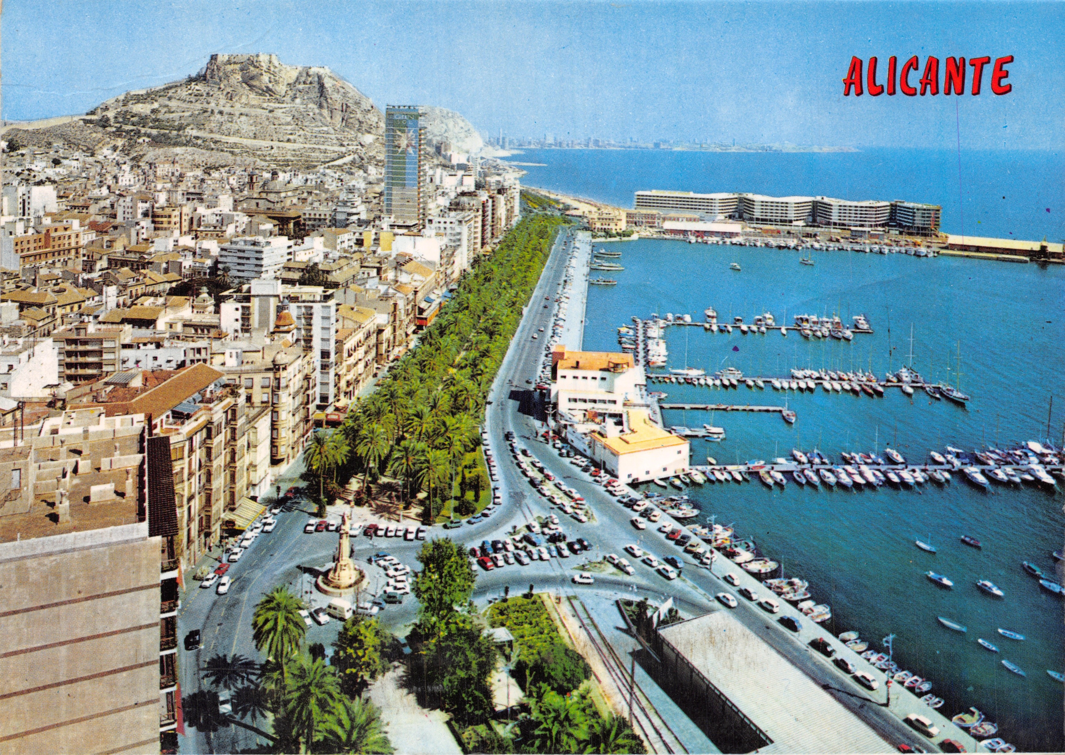 Alicante — vue aérienne du port et de la ville — éditeur Comercial PAPISA