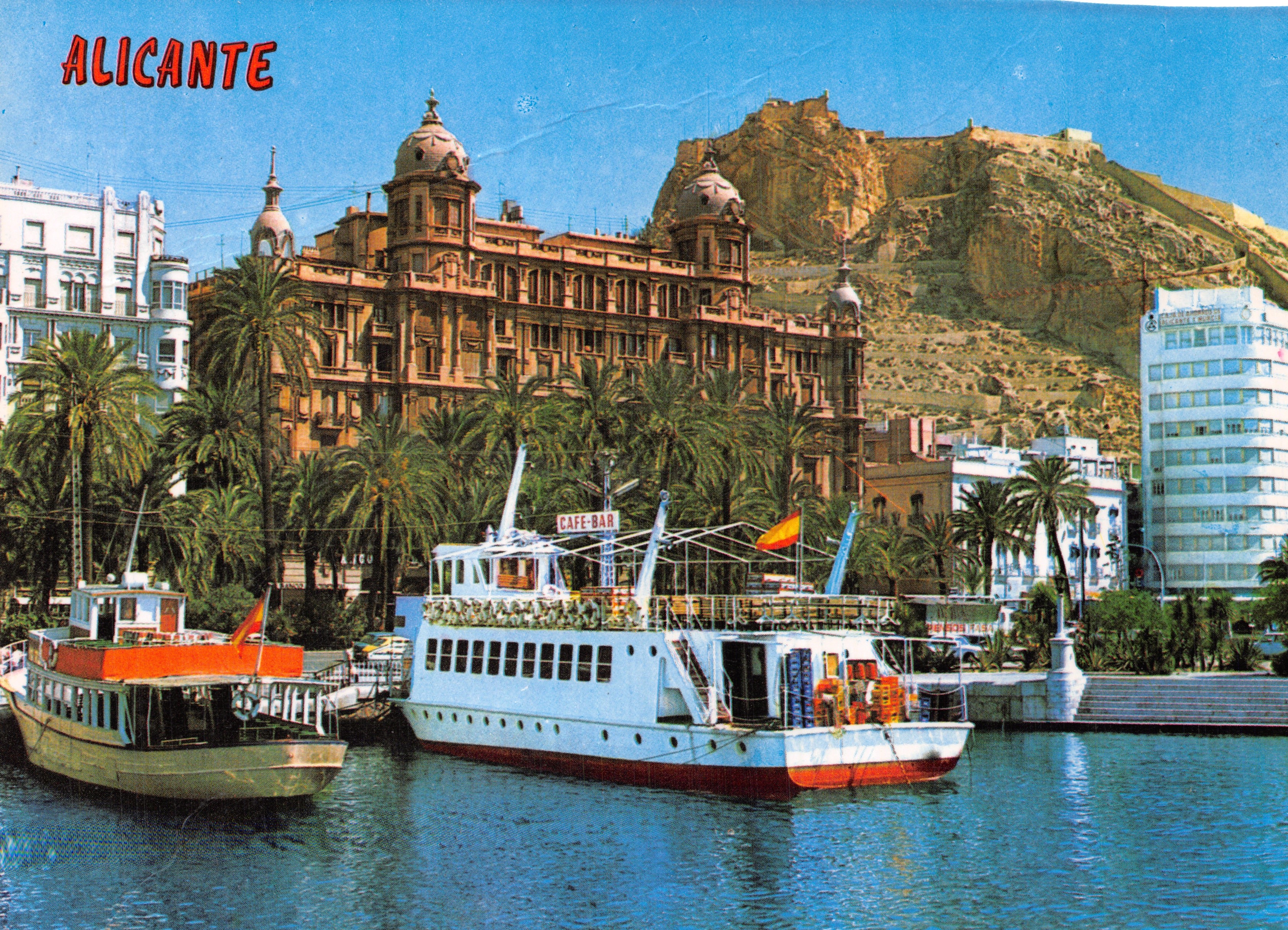 Alicante — detail of the port with the castle in the background — publisher PAPISA