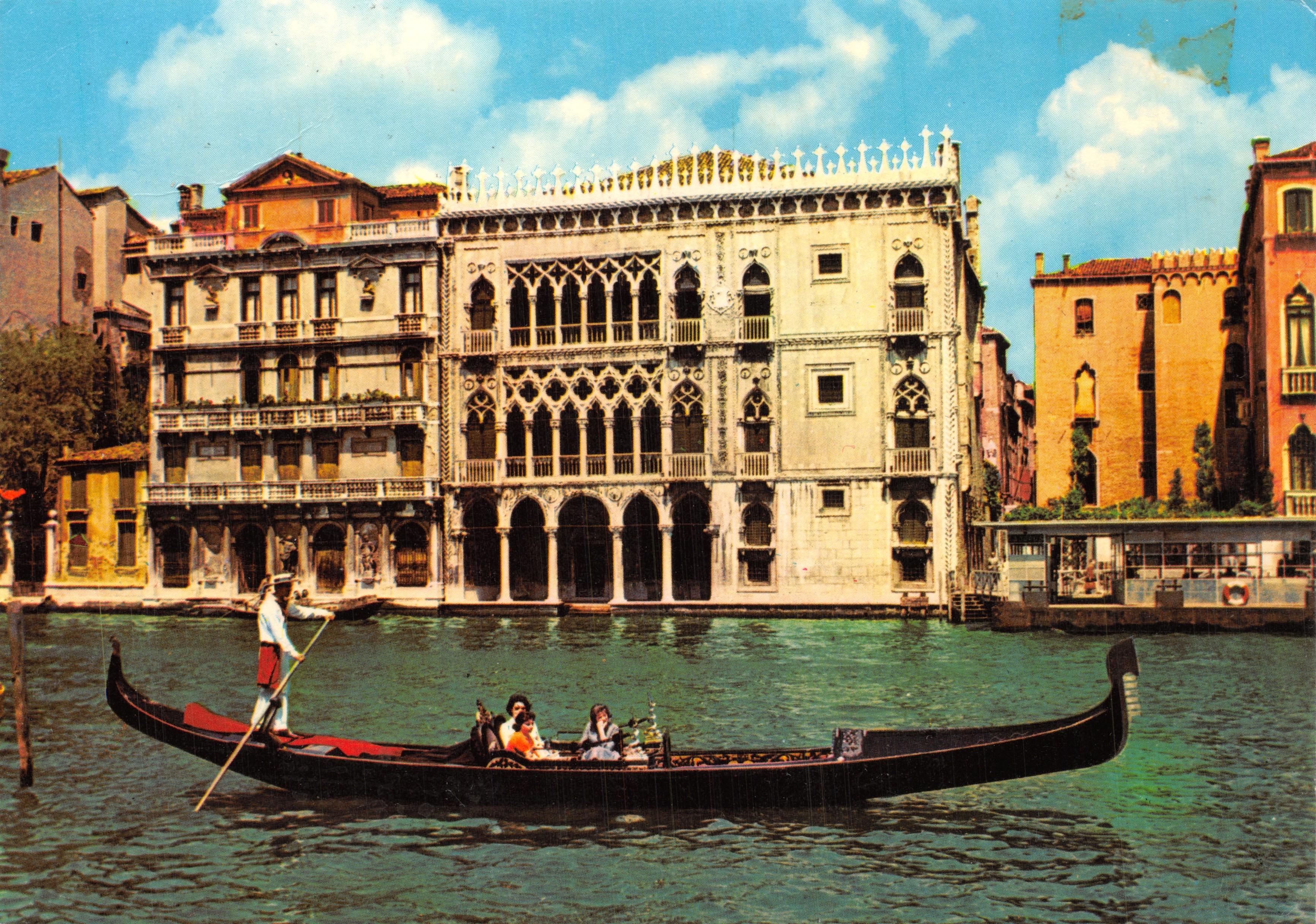 Venice — View of the Grand Canal with a gondola in front of the Palazzo dei Dogi — Ed. Benedetti Roberto