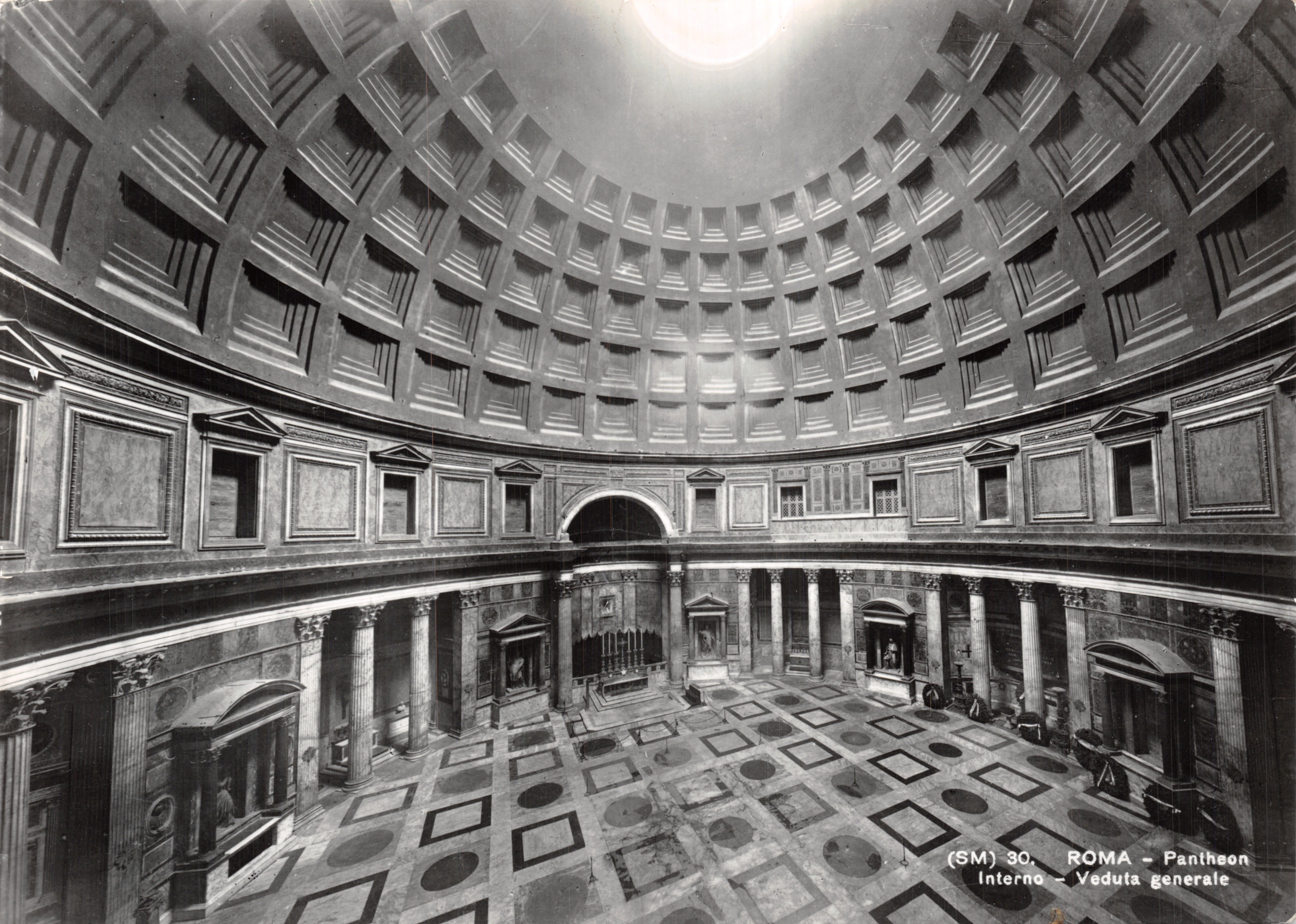 Roma - Panthéon — vue générale de l'intérieur — (SM) 30 — éditeur Brunner & C. Como