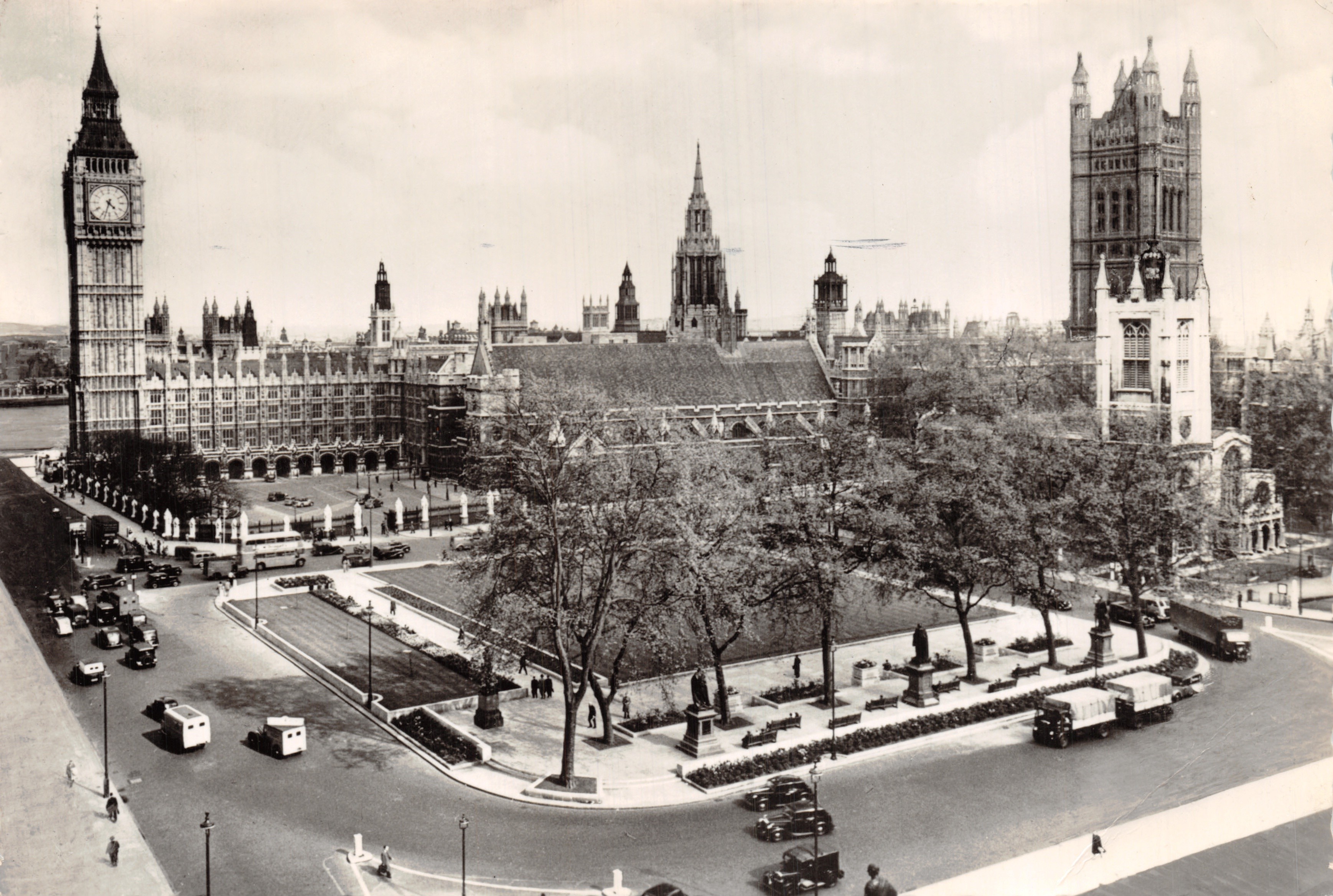 Parlement Square — uitzicht op de Houses of Parliament en de Victoria Tower — uitgever POST Valentine's CARD