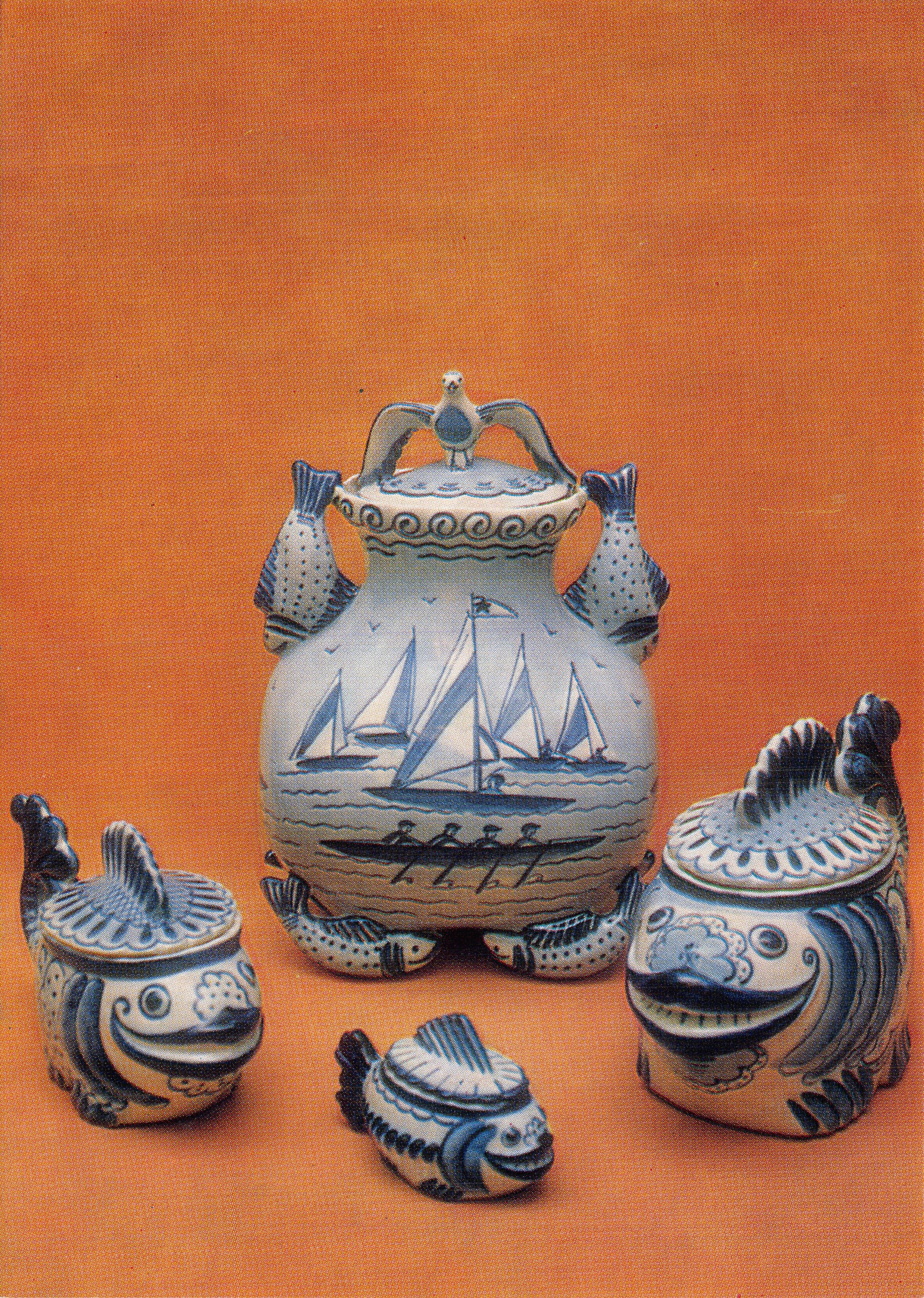 Service de vaisselle en porcelaine à motif marin — éditeur Z.V. Okulova, série 11