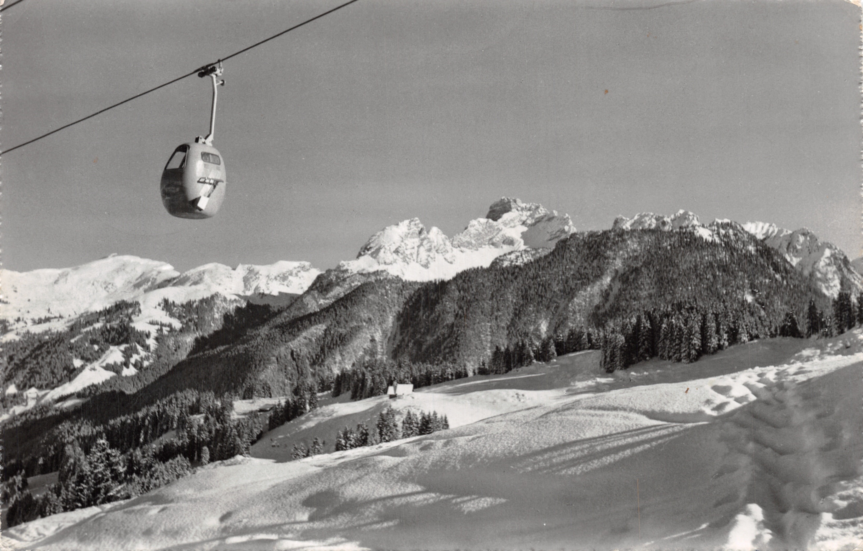 Funivia Zweisimmen — Rinderberg (2011 m) con Spielgerten — Photoglob-Wehrli AG, Zürich, n. h 8404