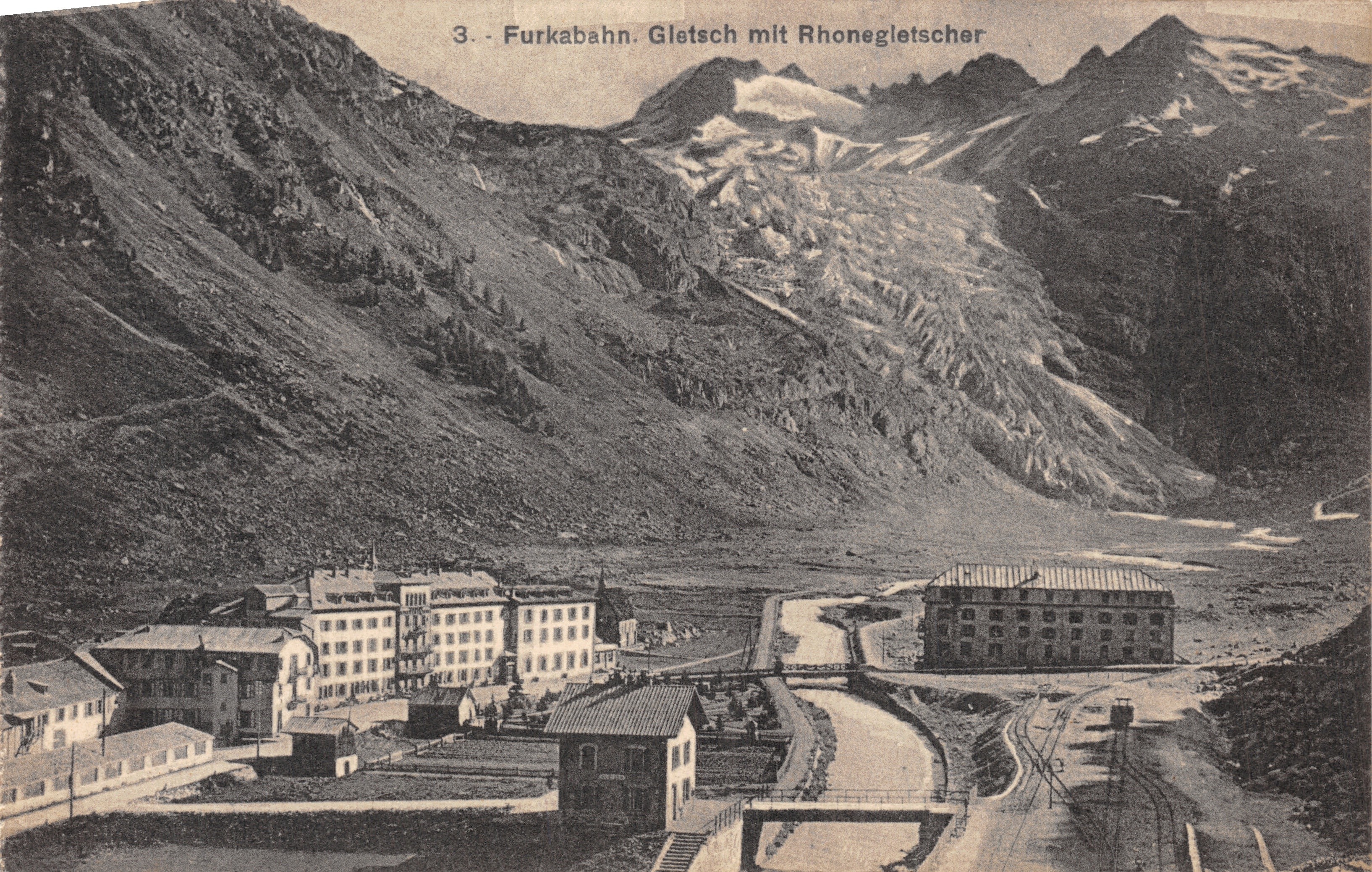 Furkabahn - Gletsch mit Rhonegletscher — vue panoramique du glacier et du train à crémaillère, éditeur non identifié, n° 3