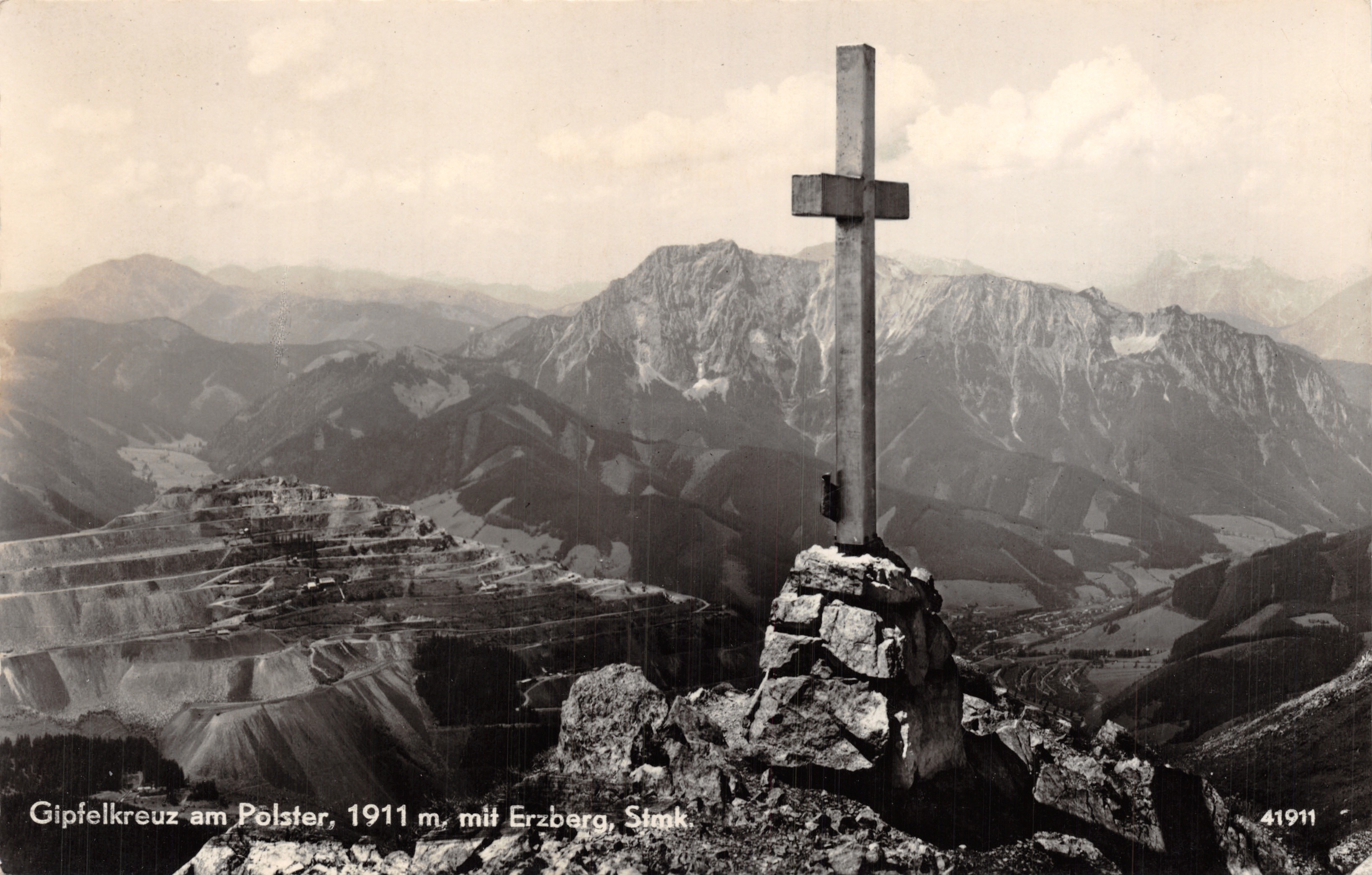Gipfelkreuz am Polster — kruis op de top van Polster, 1911 m, met Erzberg, Stmk. — uitgever Stmk. n° 41911