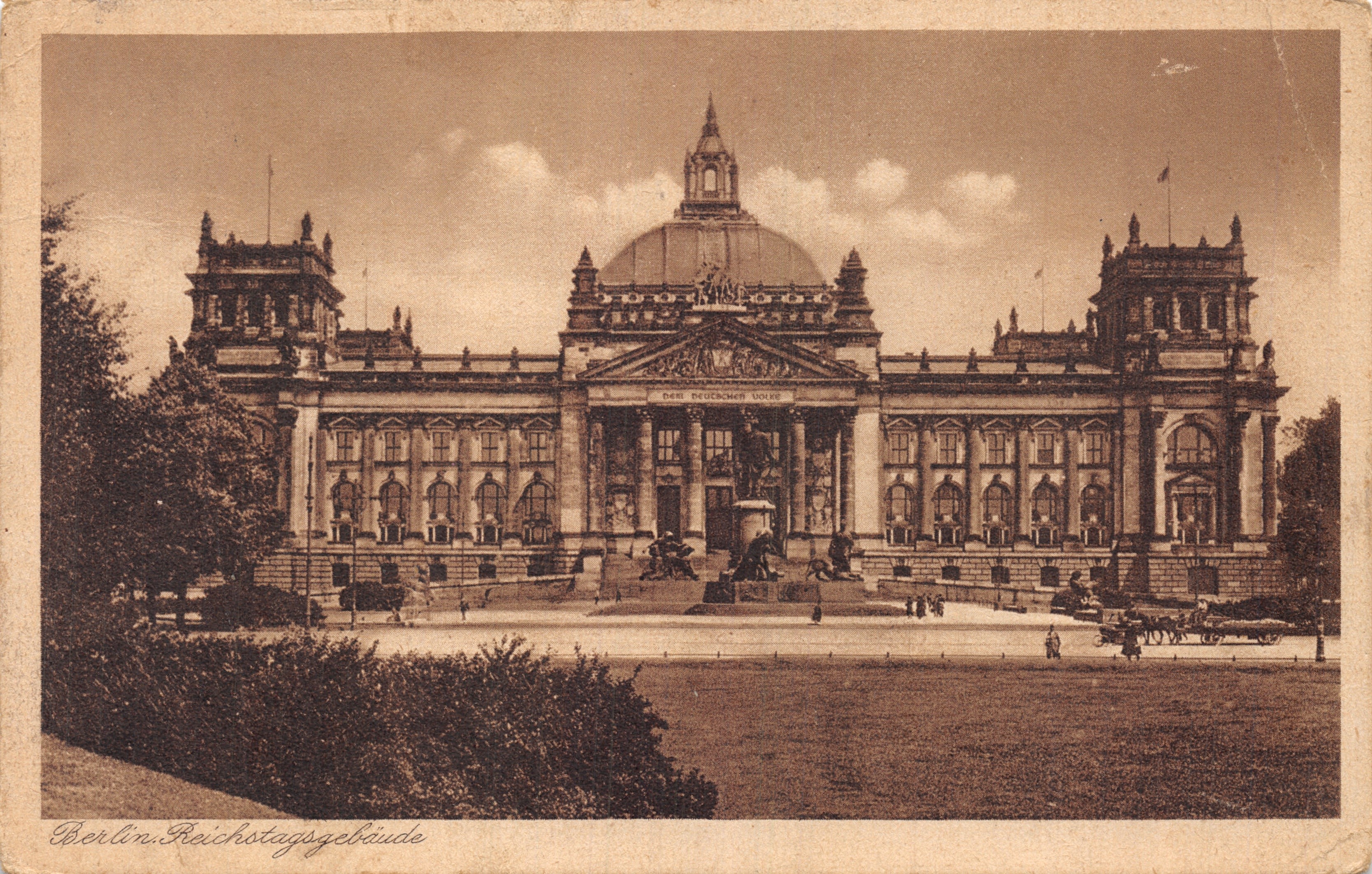 Berlin. Reichstag Building — view of the building with inscription 'TO THE GERMAN PEOPLE' — publisher N.V.K.V. 1002