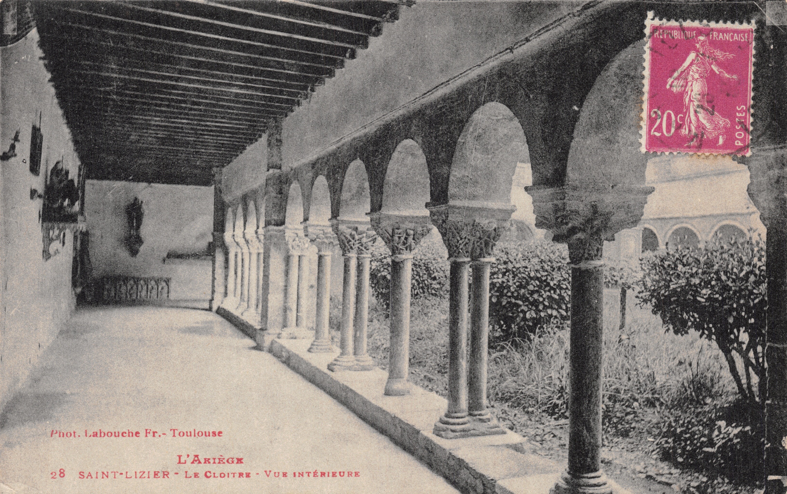 Saint-Lizier — Il Cloître — Vista interna — Foto di Labouche Fr., Toulouse