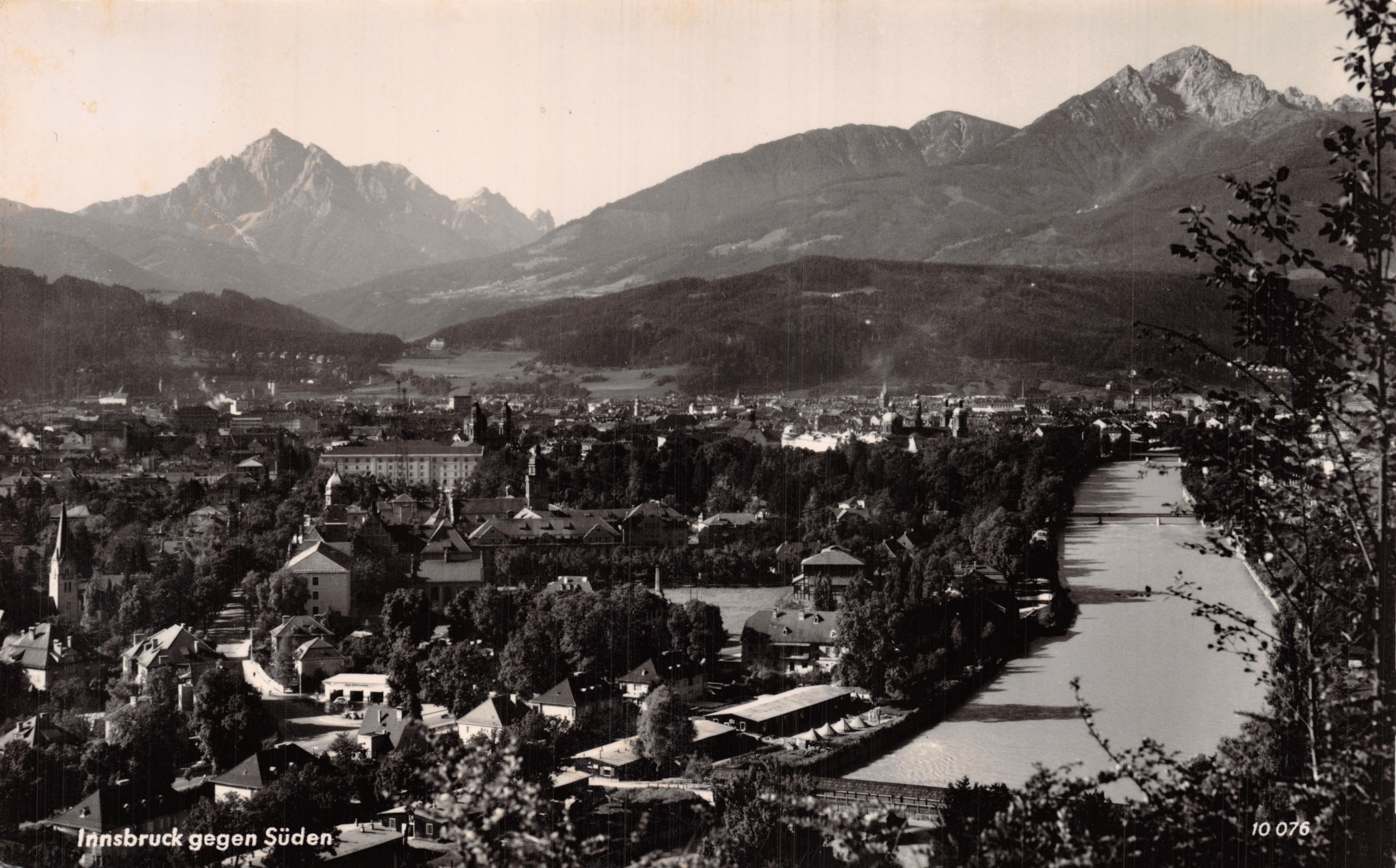 Innsbruck to the South — panoramic view with Mount Gran Sasso in the background — publisher '10 076'