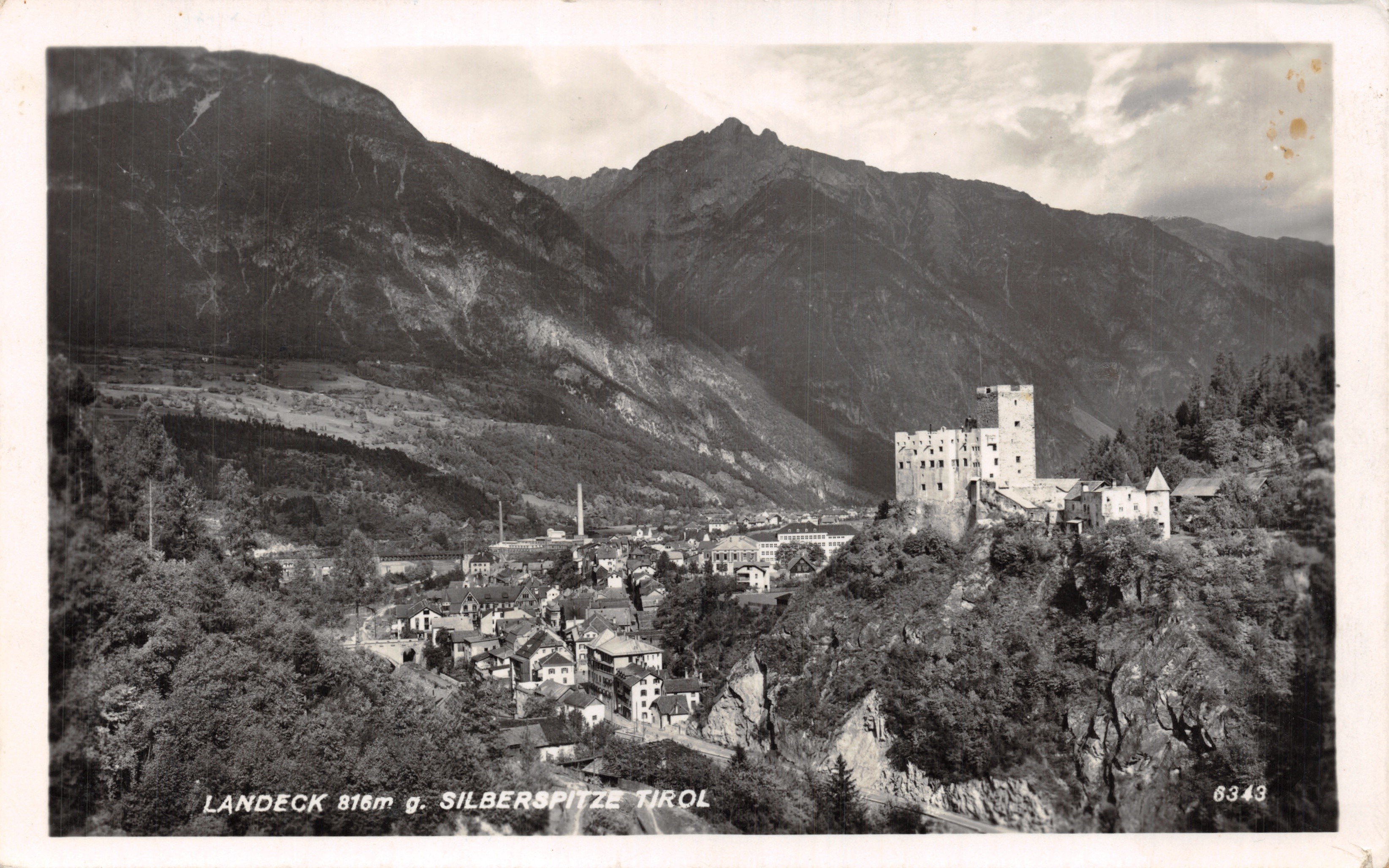 Landeck — uitzicht op het kasteel en het dorp onder de Silberspitze — uitgever Photo Risch, nr. 6343