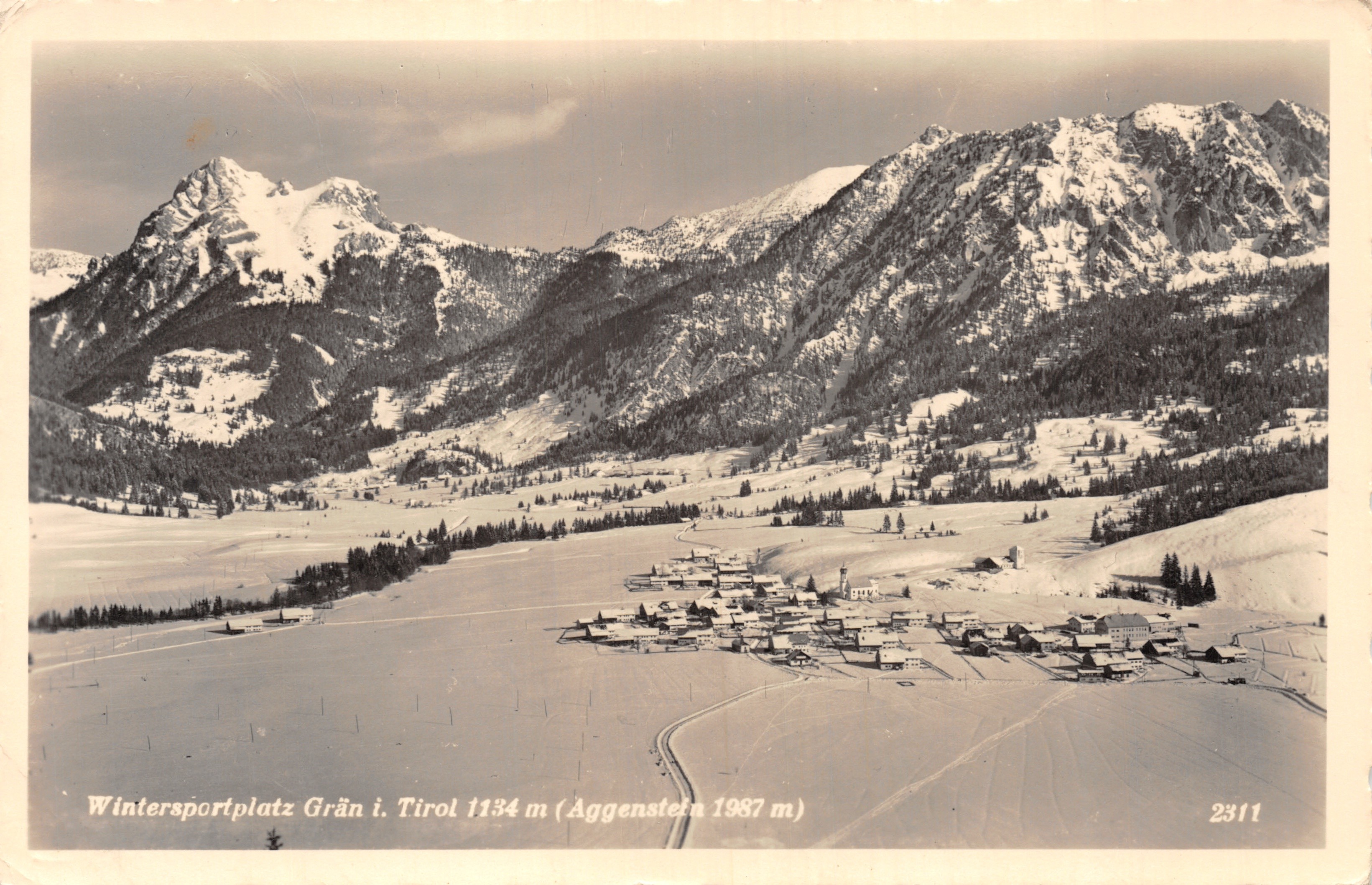 Wintersportplatz Grän i. Tirol — vue panoramique enneigée avec les sommets d'Aggenstern et Grän — éditeur Echte Photographie, n° 2311