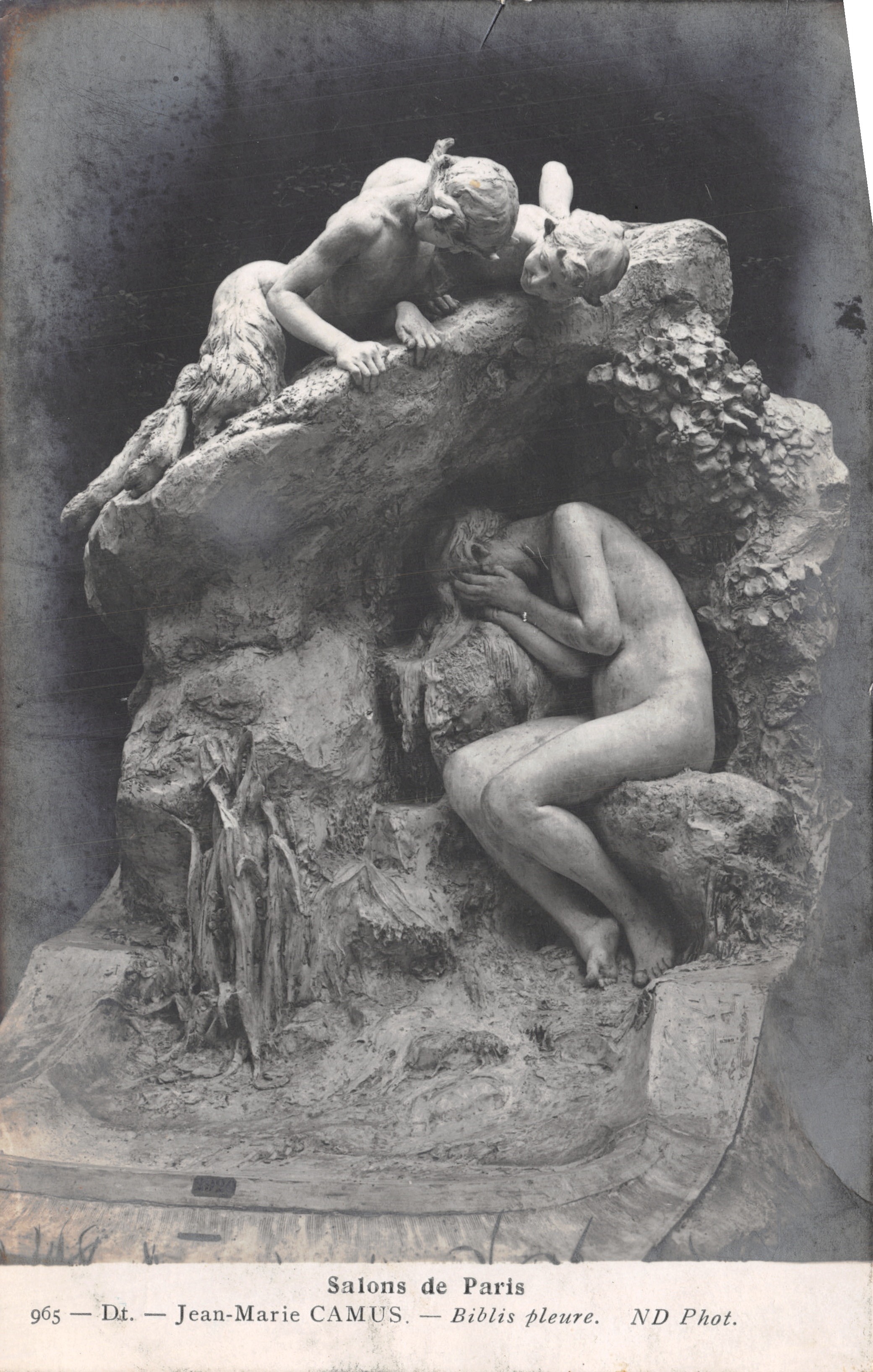 Biblis huilt — beeldhouwwerk van Jean-Marie Camus — Salons van Parijs, 1905