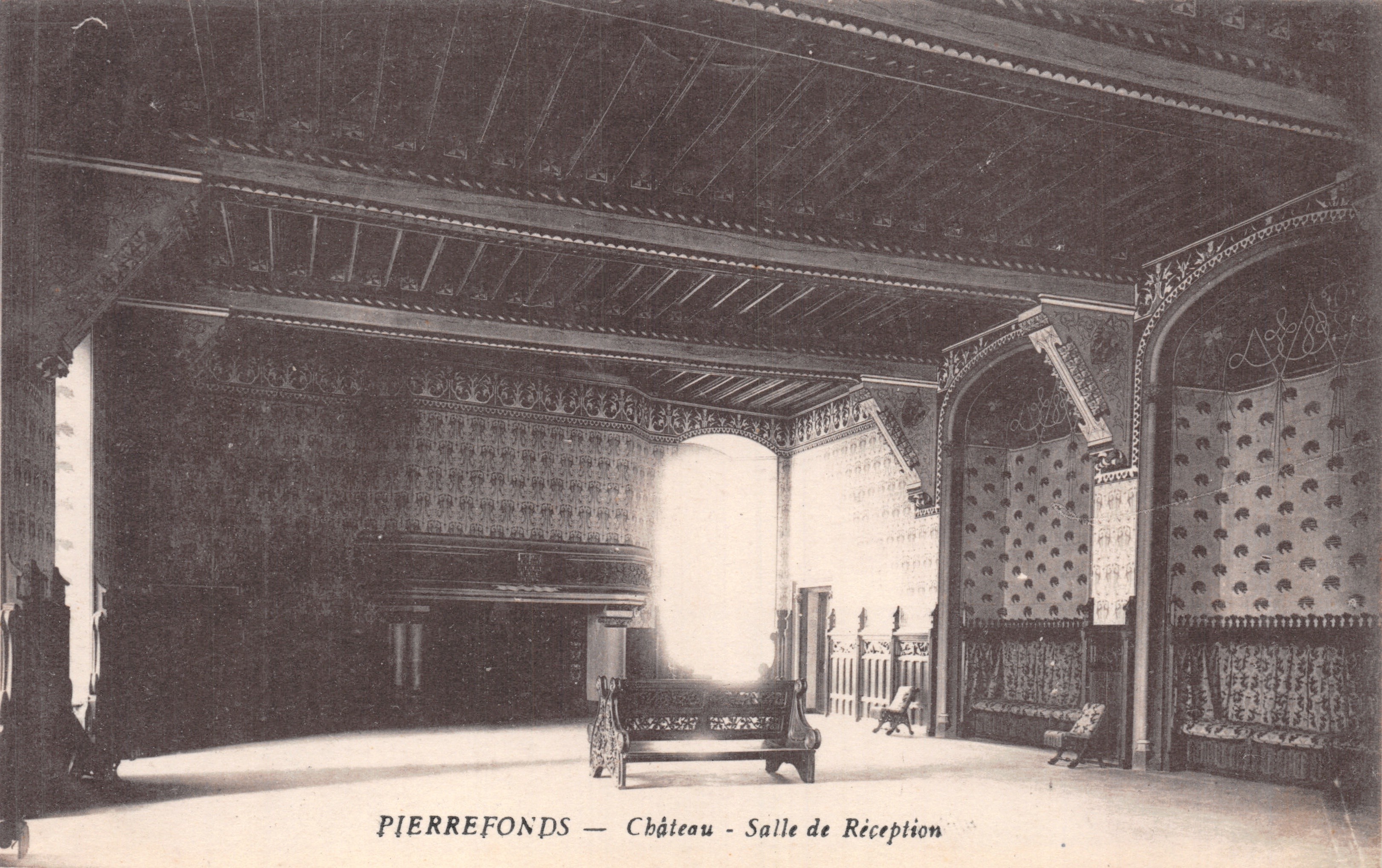 PierreFonds — Castello - Sala d'ingresso — Simi-Bremer A. Breger frères, Paris
