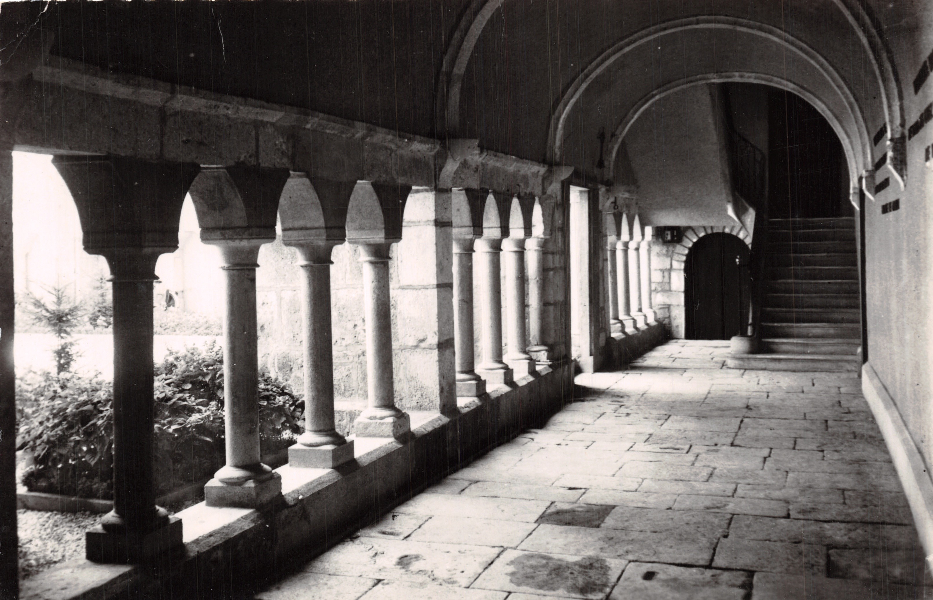 Bâvaine (Côte-d'Or) — klooster van de Cordeliers — Photo Collin, Tannay (Nièvre)