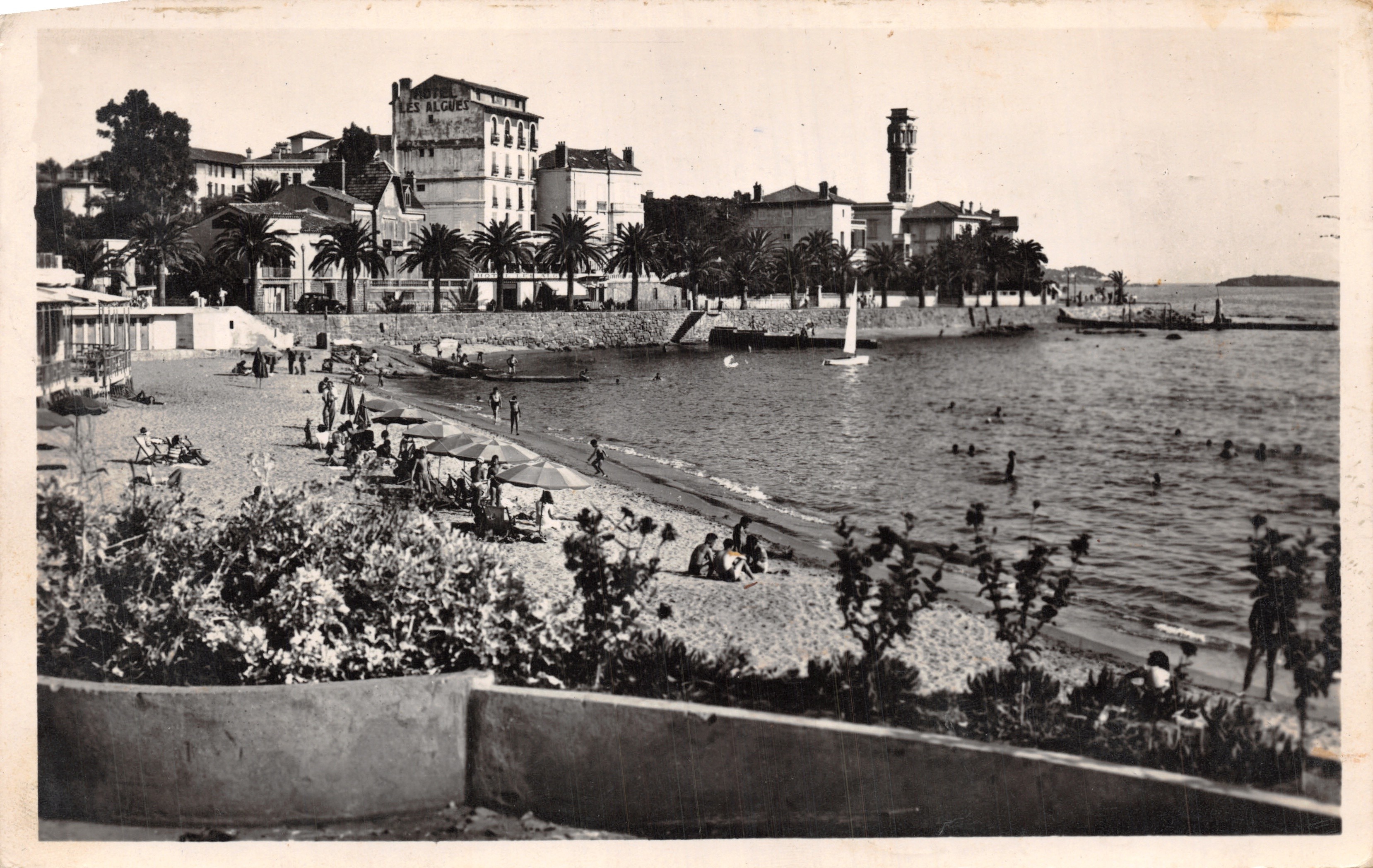 Les Alcynes — strand en hotel — Éditions FRANK (verso)