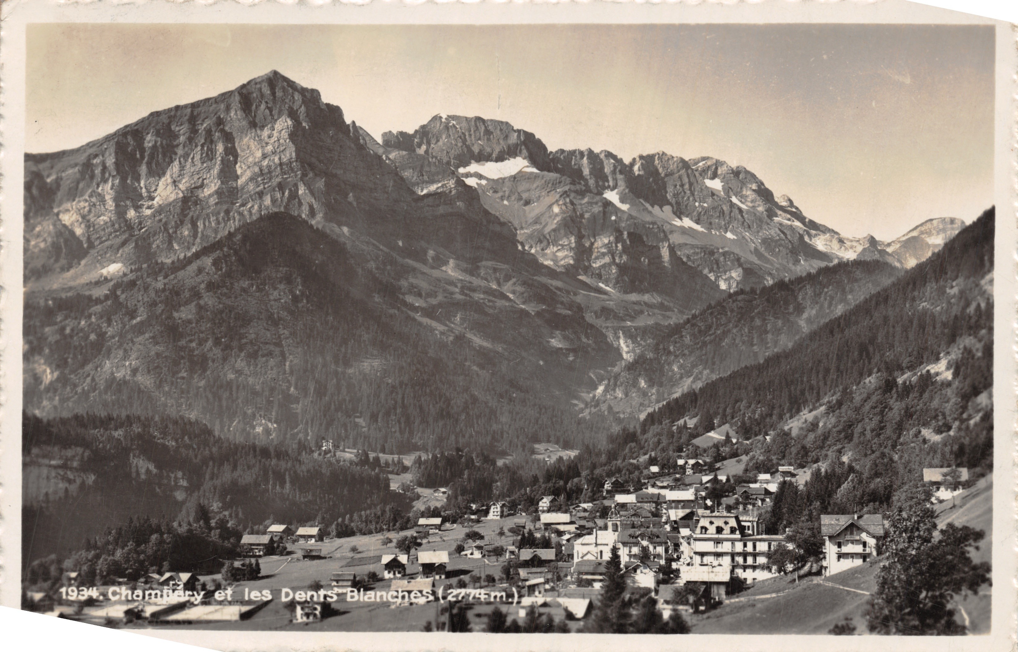 Chambéry et les Dents Blanches (2774m) — vue panoramique alpine — Société Graphique Neuchâtel
