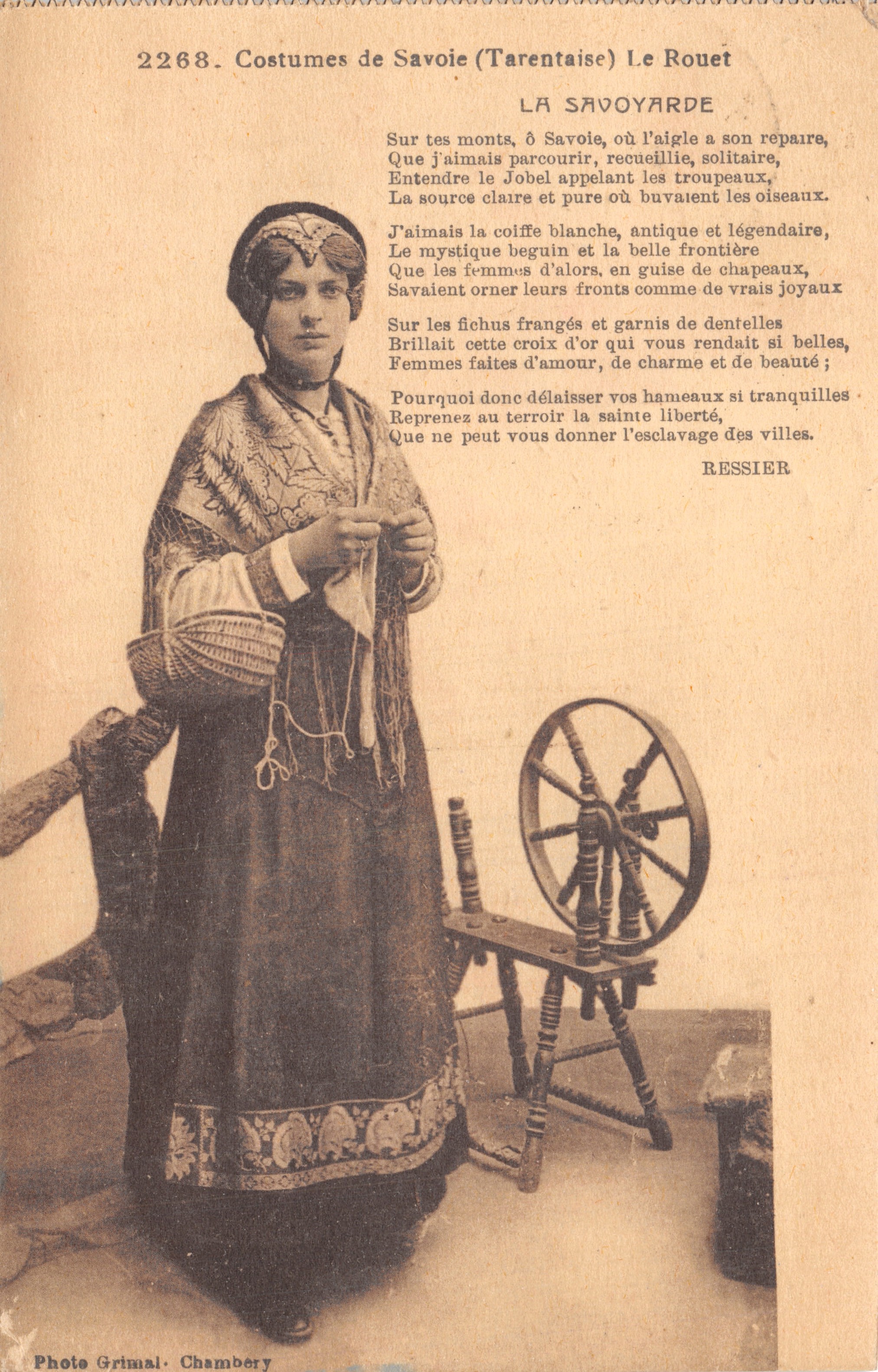 Koszule Savoisy (Tarentaise) — Savoyarde tka na kółku — Foto Grimal, Chambéry, nr 2268