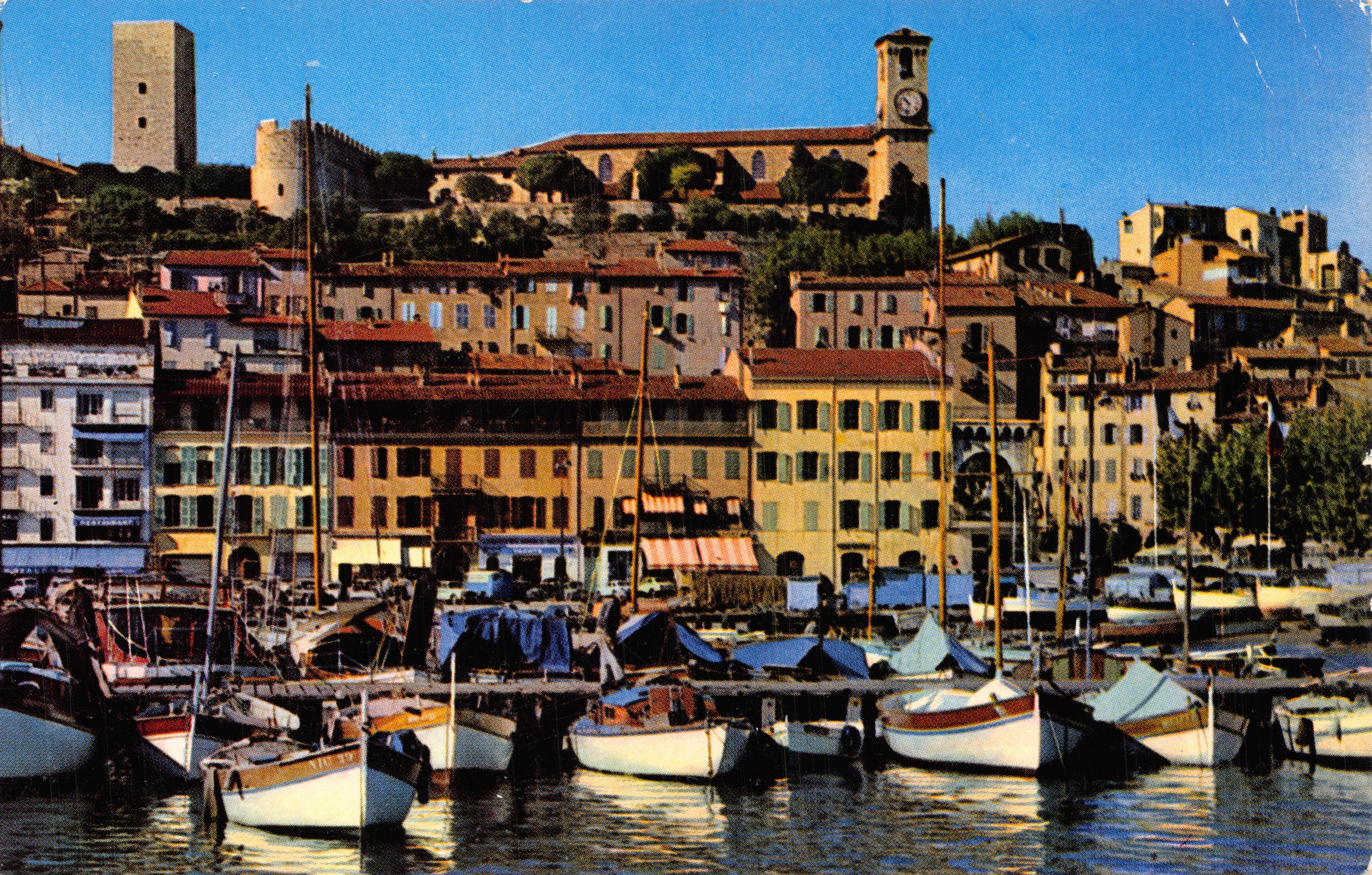Cannes — Le Quai St-Pierre et le Suquet — Éditions d'Art Montluet, n°179