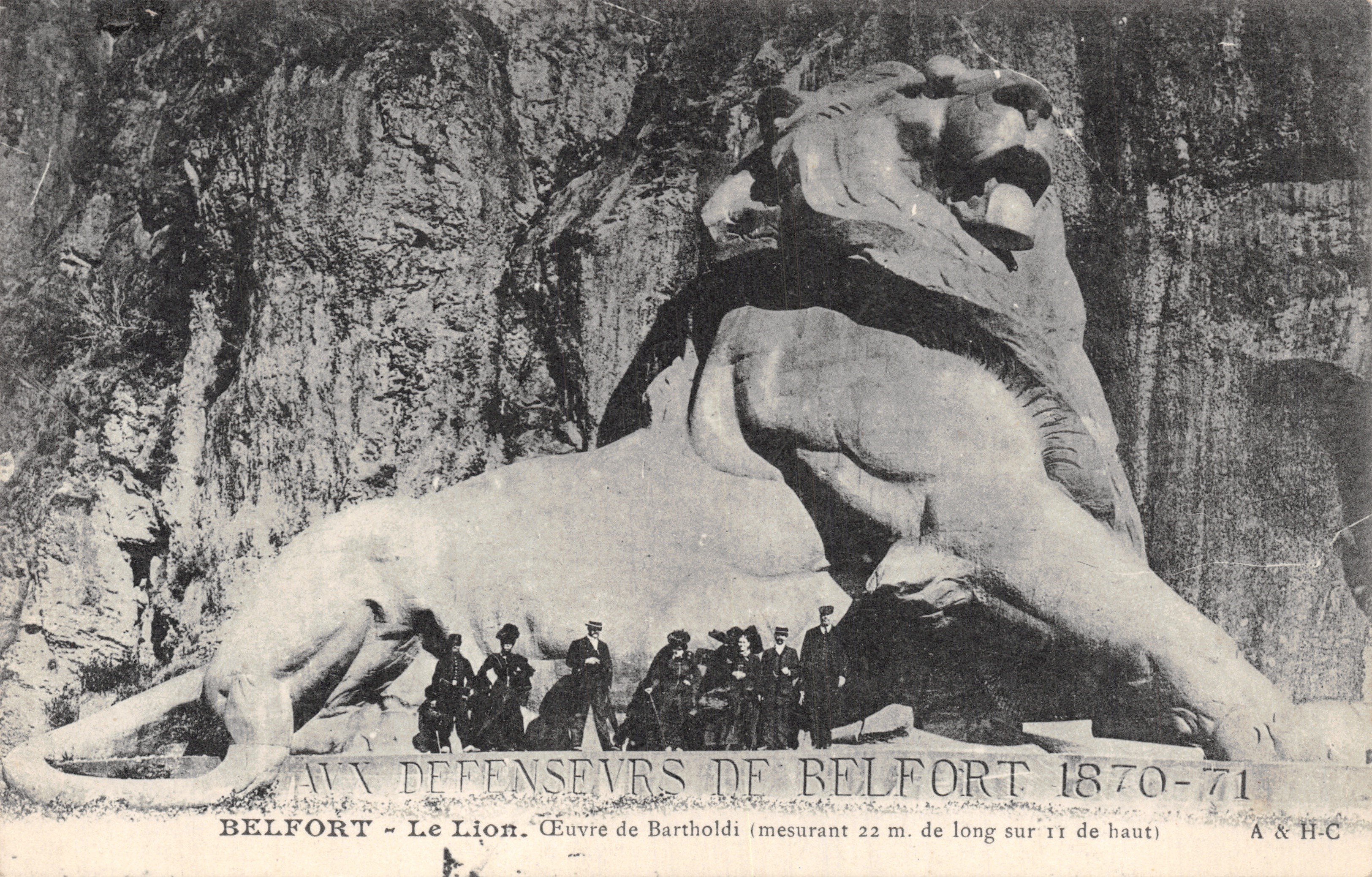 Belfort - Le Lion — œuvre de Bartholdi, mesurant 22 m. de long sur 11 de haut, éditeur A & H.C
