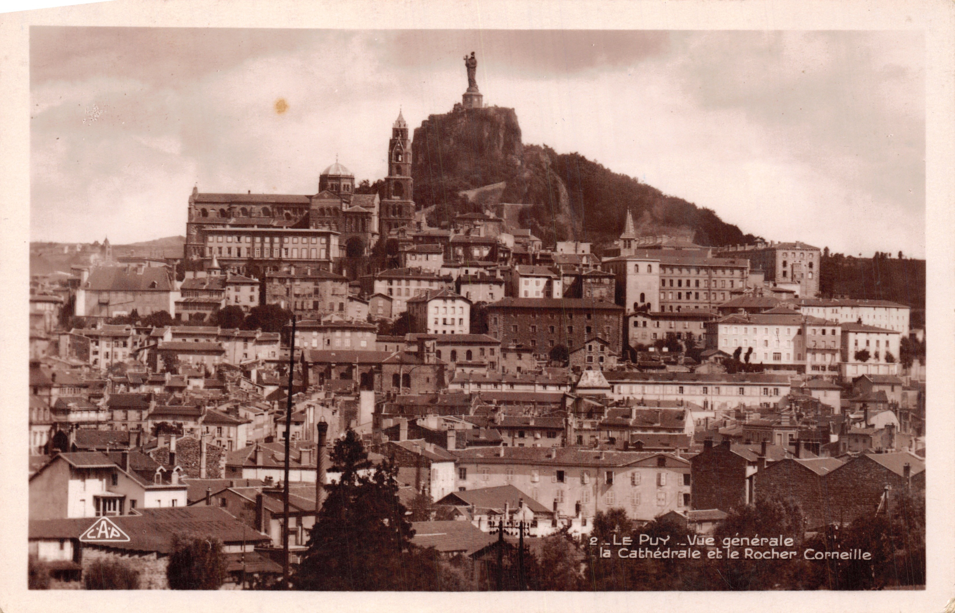 Le Puy — Vista generale: La Cattedrale e il Rocher Corneille — editore CAA