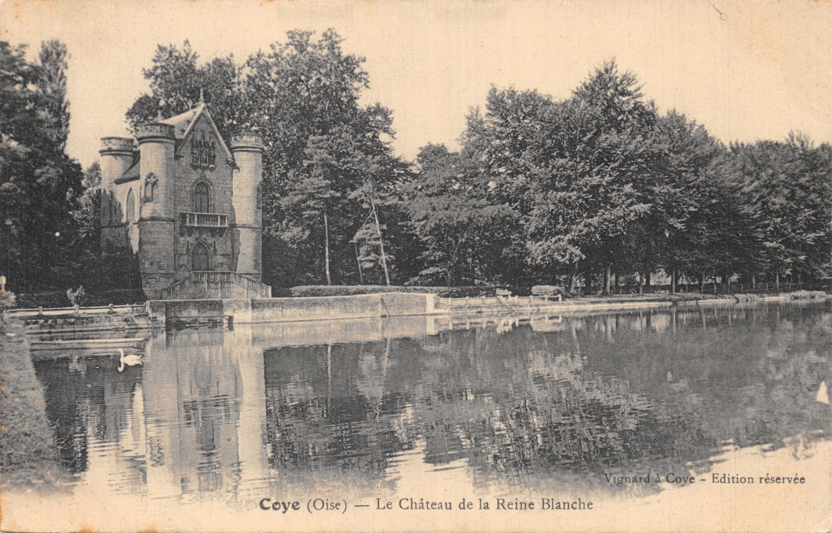 Coye (Oise) — Il Castello della Regina Bianca — Vignard a Coye — Edizione Riservata