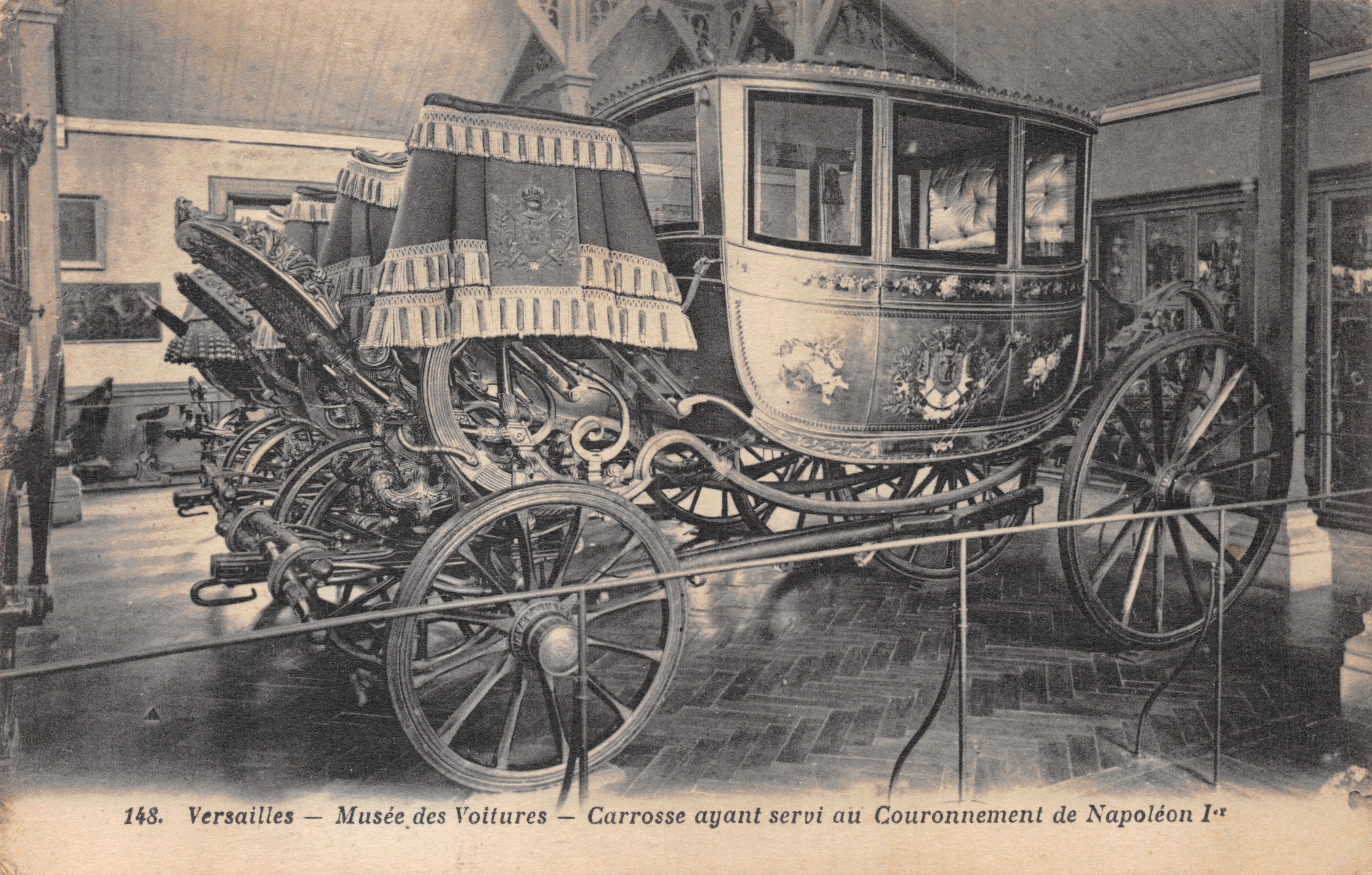 Versailles — Musée des Voitures — Carrosse ayant servi au Couronnement de Napoléon Ier — Éditeur IMPR. EDIA VERSAILLES